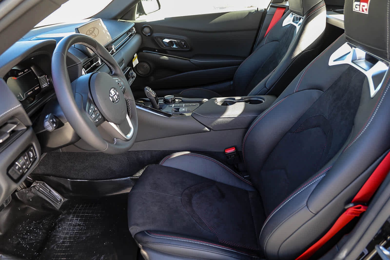 Thumbnail: 2026 Toyota GR Supra - 20