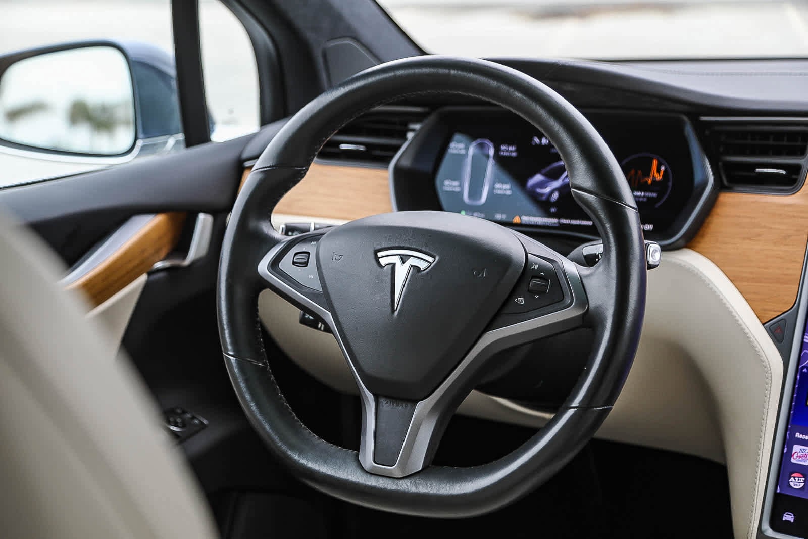 Thumbnail: 2020 Tesla Model X - 15