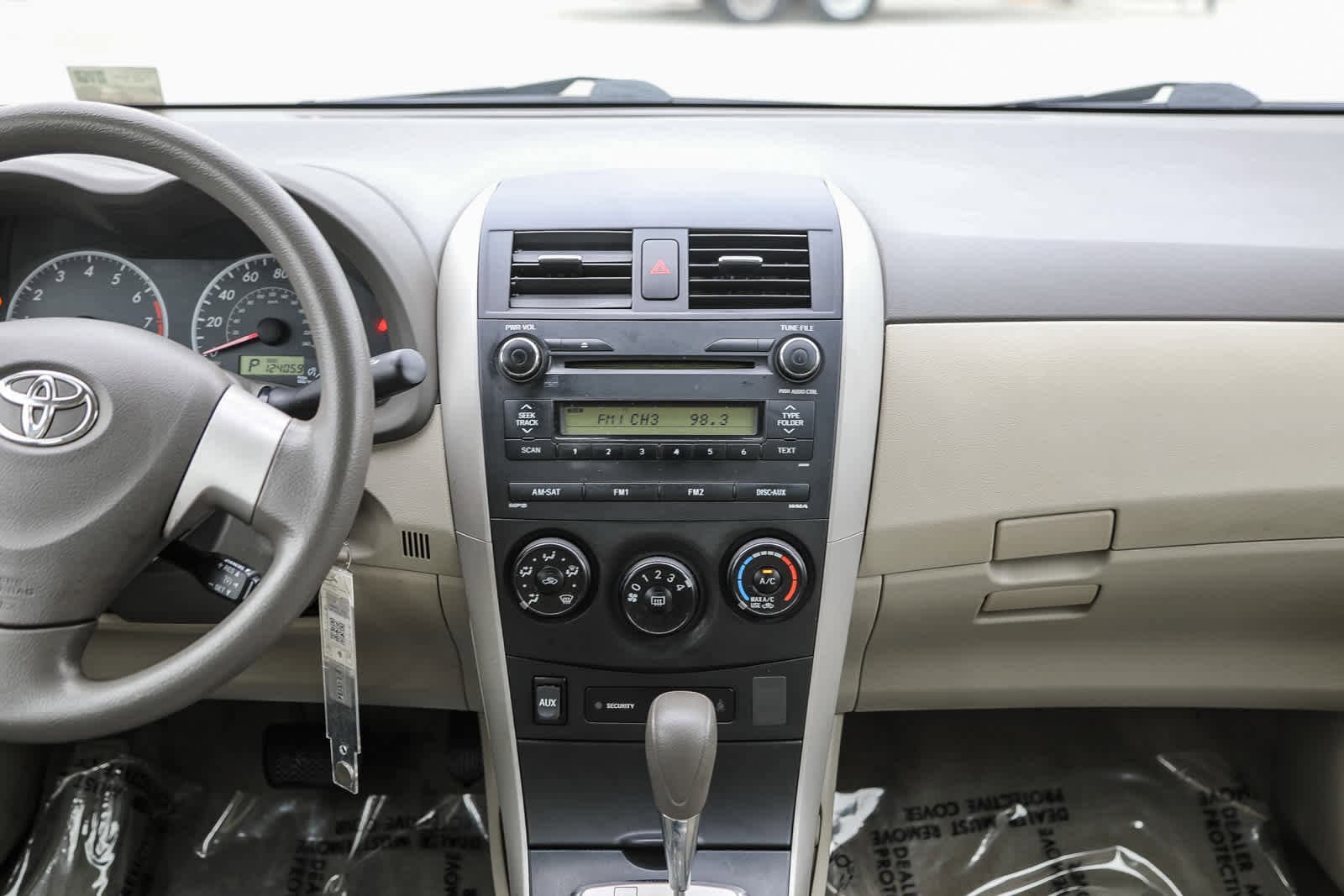 Thumbnail: 2010 Toyota Corolla - 12
