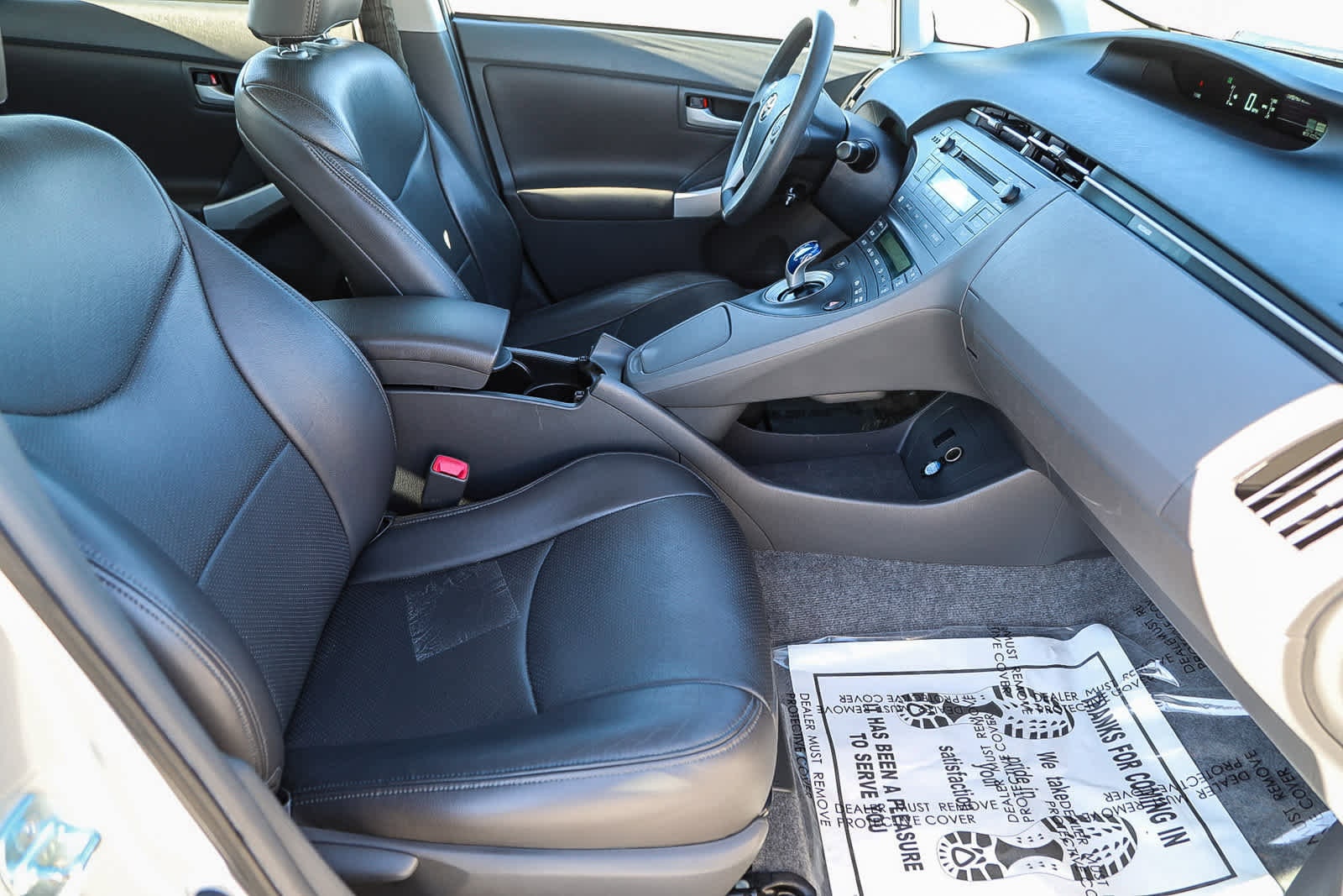 Thumbnail: 2011 Toyota Prius - 16