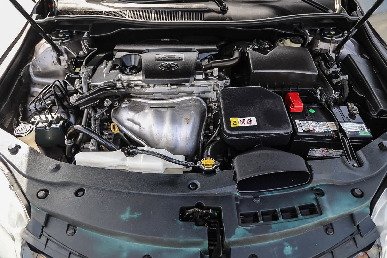 Thumbnail: 2015 Toyota Camry - 26