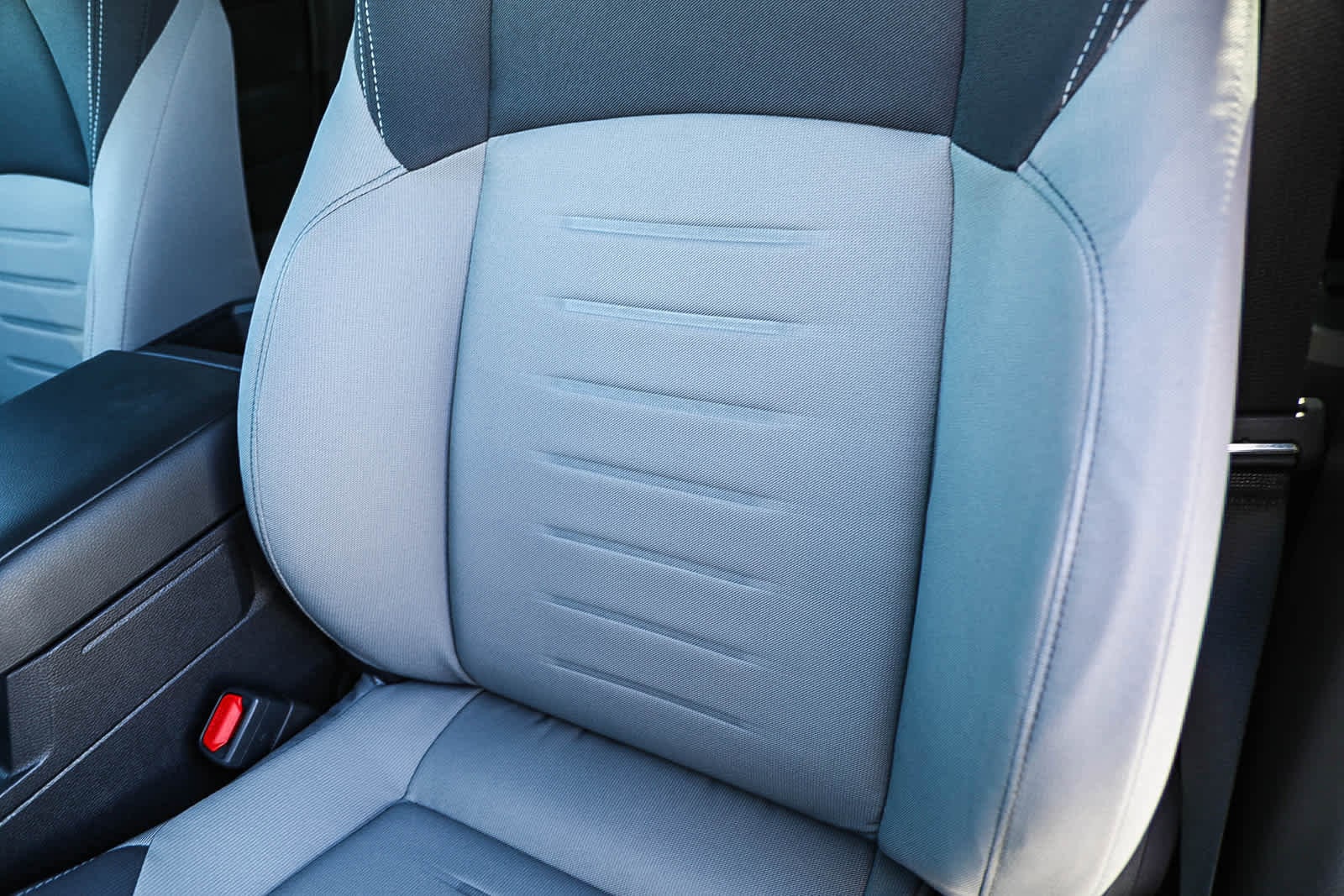 Thumbnail: 2025 Toyota Tacoma - 25