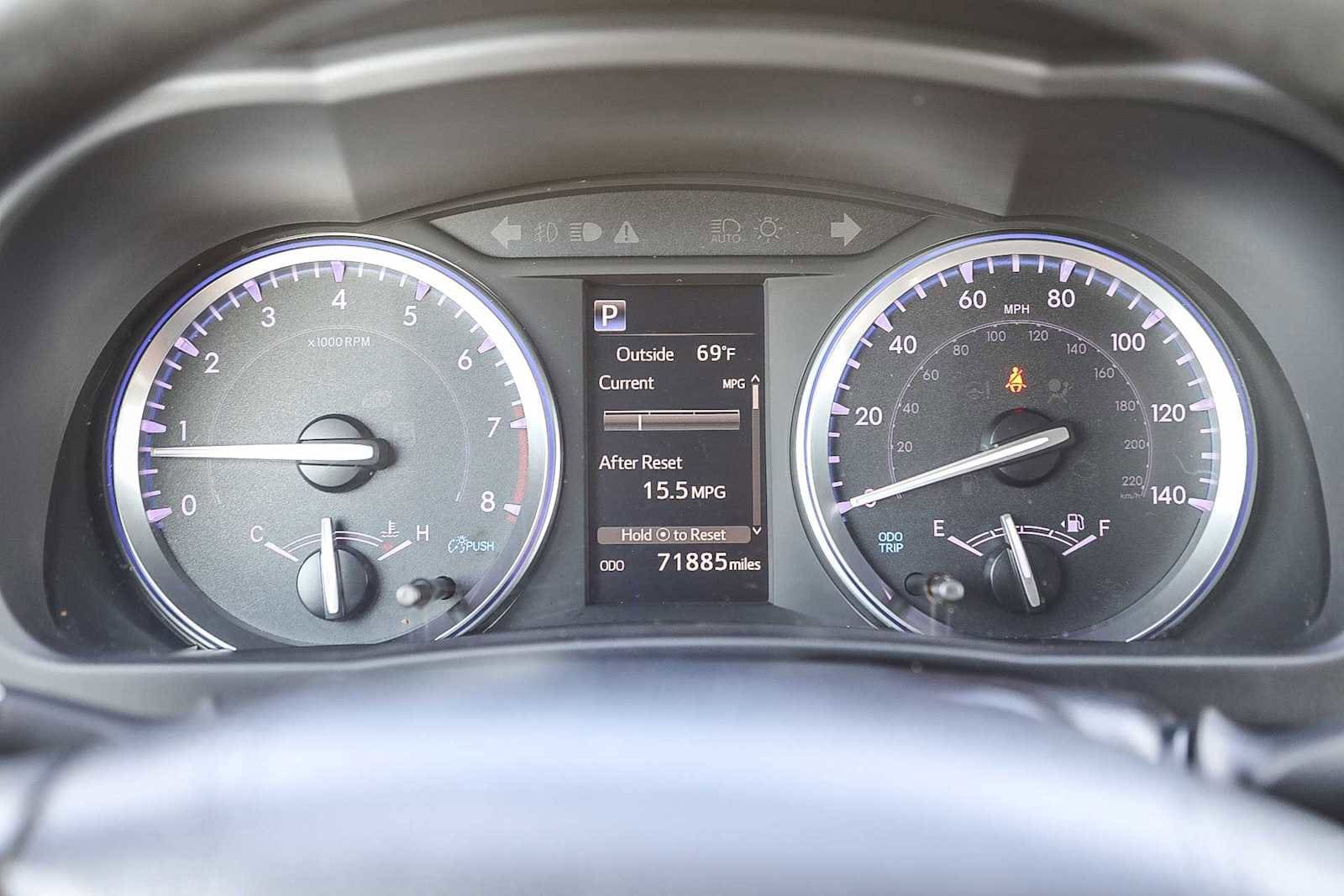 Thumbnail: 2019 Toyota Highlander - 20