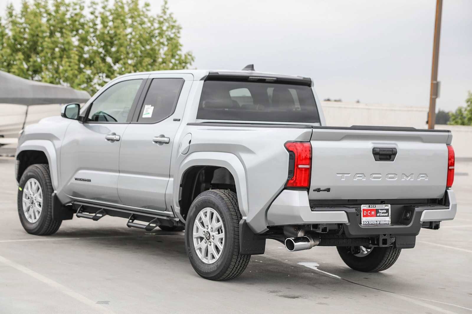 2025 Toyota Tacoma SR5 6
