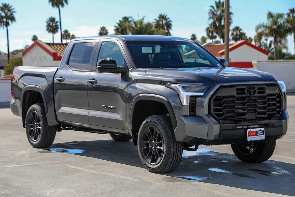 New 2026 Toyota Tundra Limited LIMITED CREWMAX 5.5