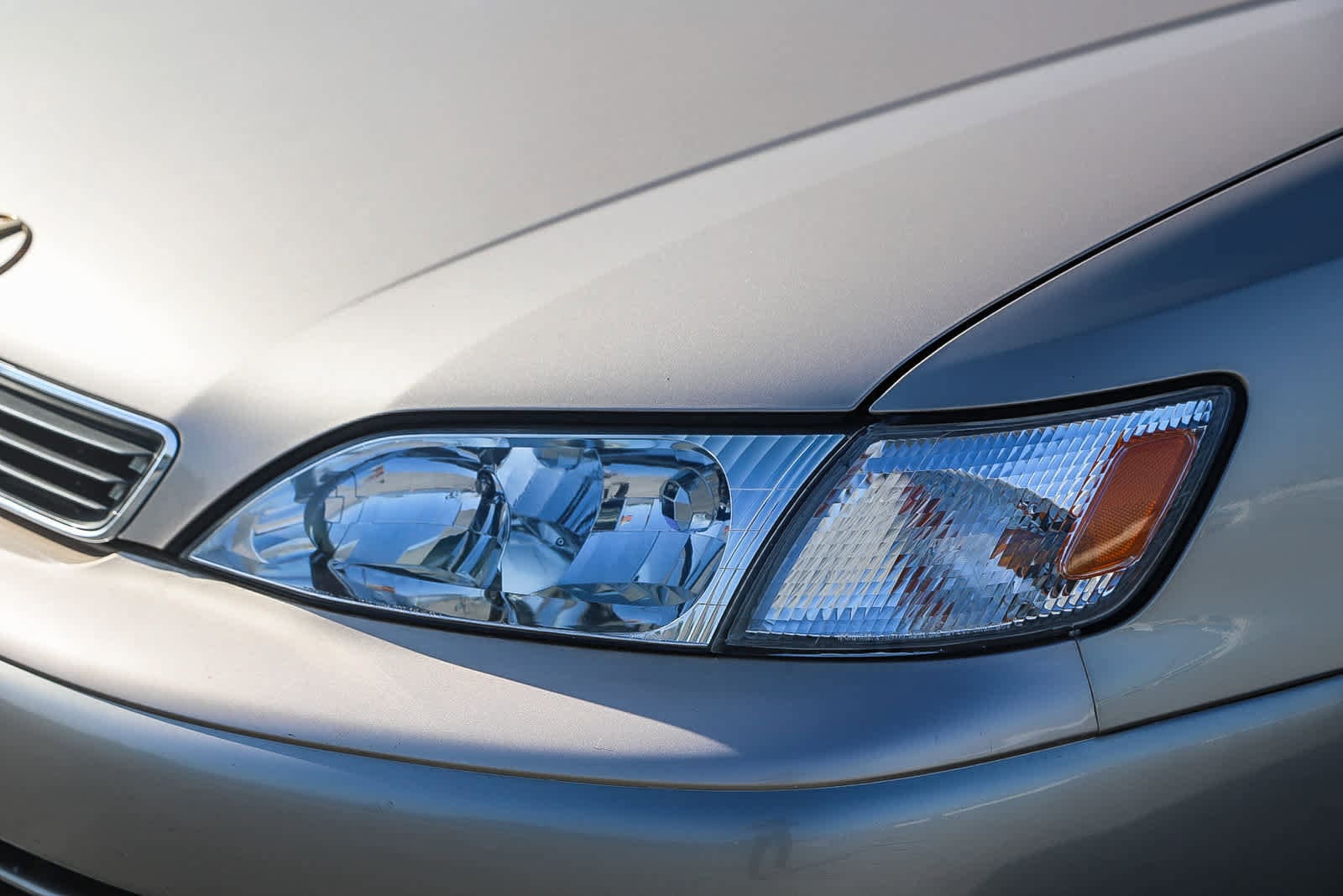 Thumbnail: 1997 Lexus ES - 7