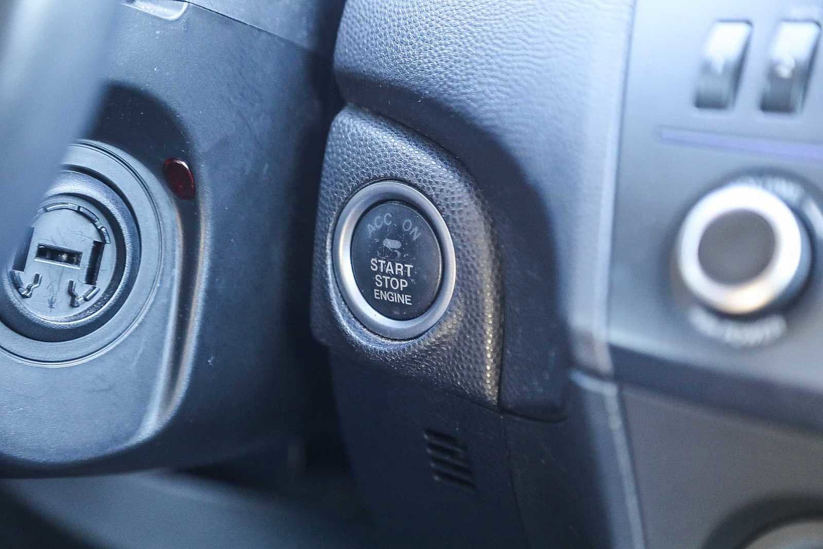 Thumbnail: 2013 Mazda Mazda3 - 23