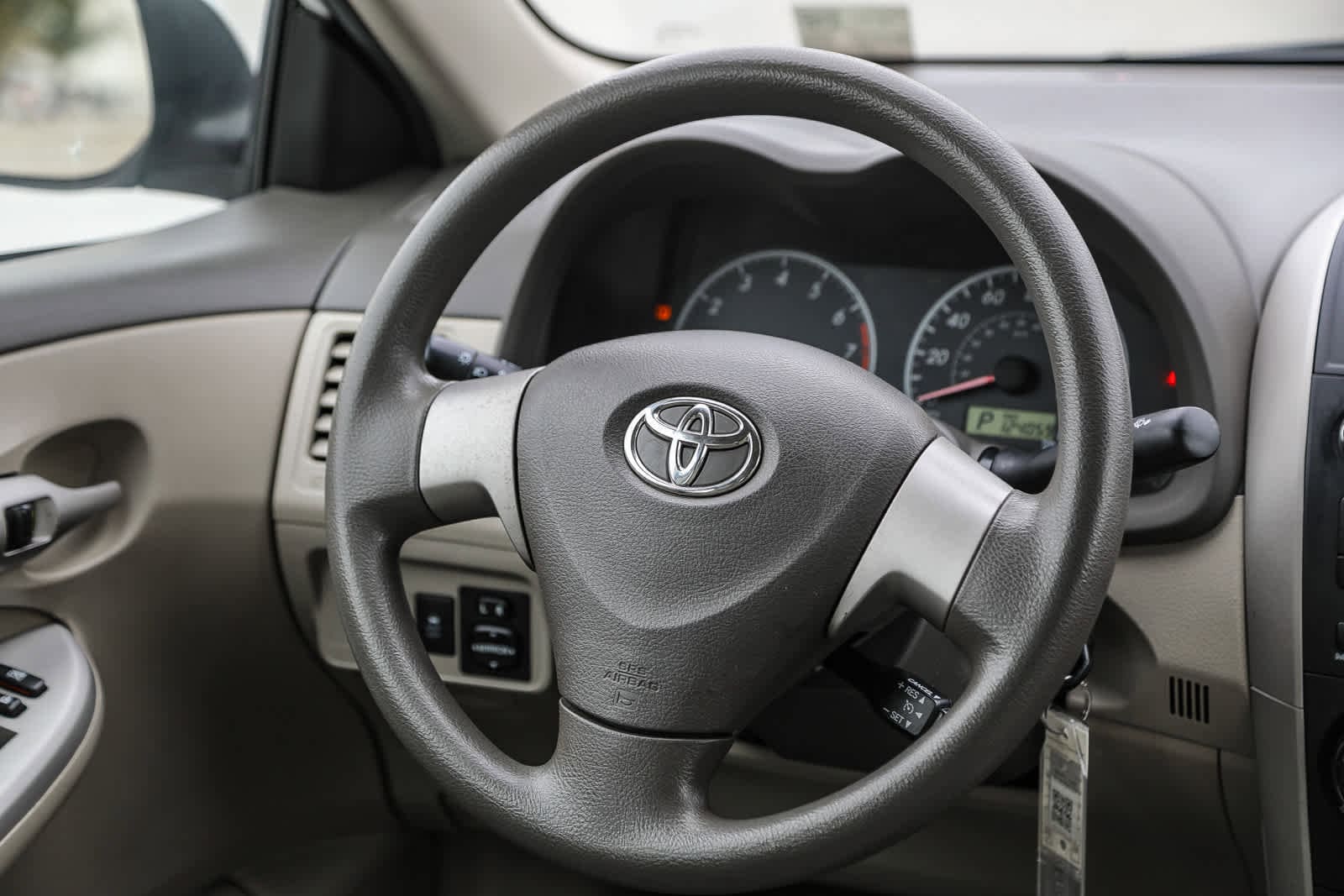Thumbnail: 2010 Toyota Corolla - 14