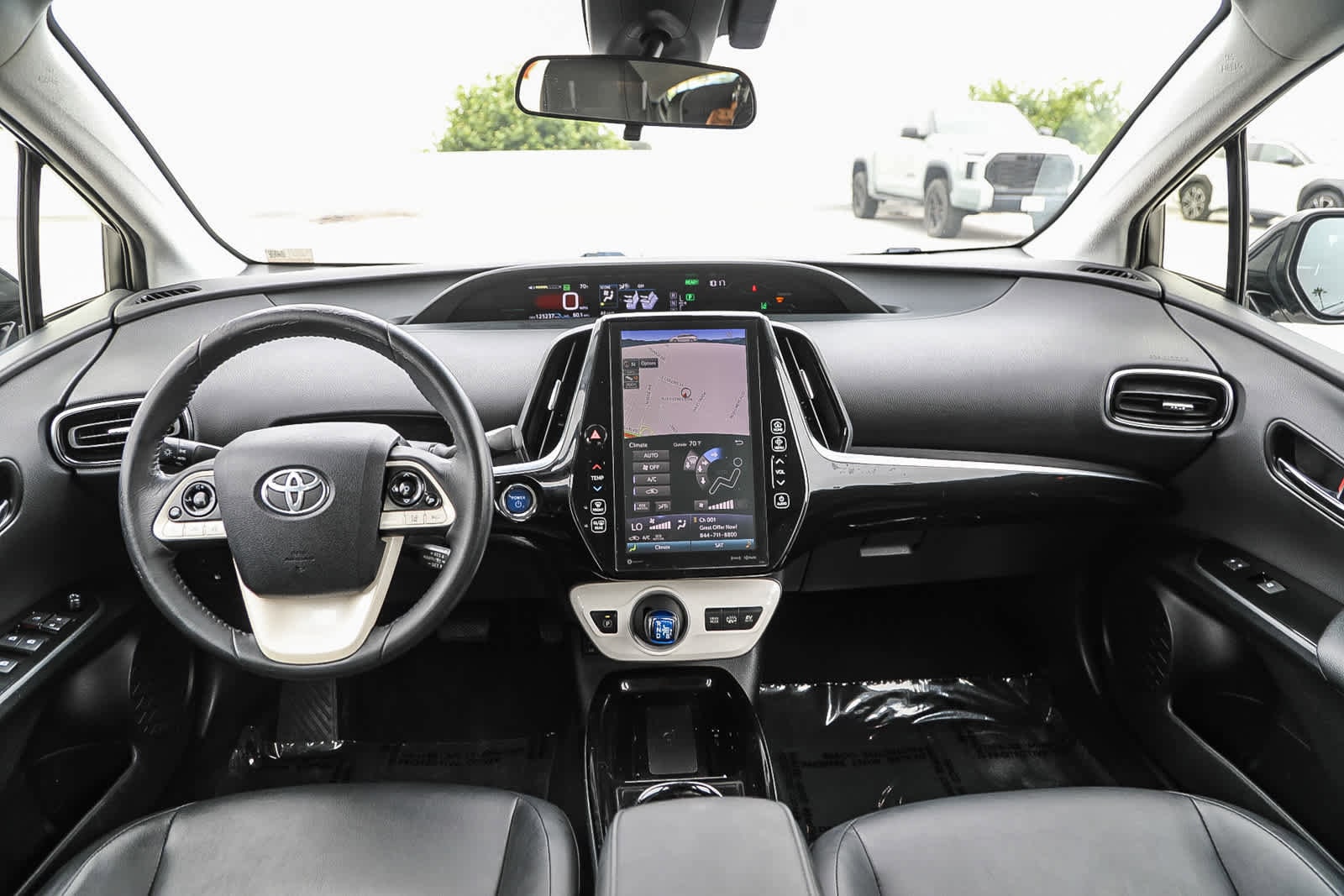 Thumbnail: 2017 Toyota Prius Prime - 12