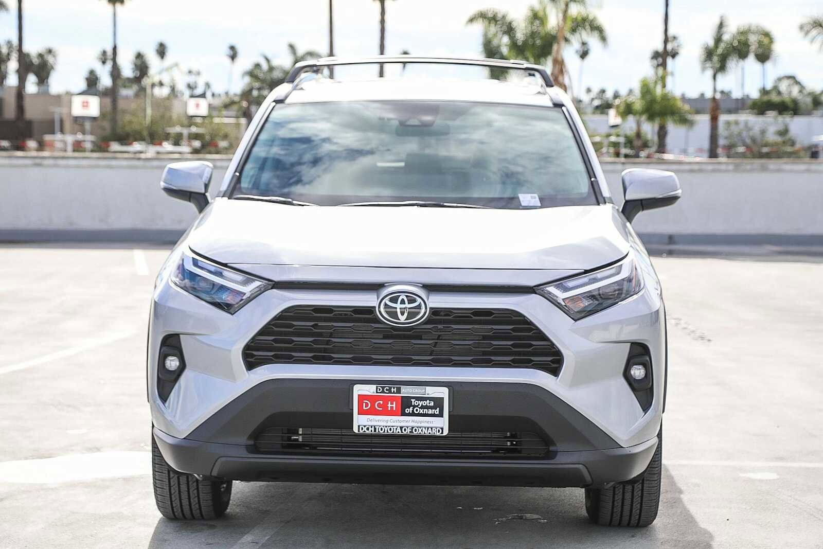 Thumbnail: 2025 Toyota RAV4 - 3