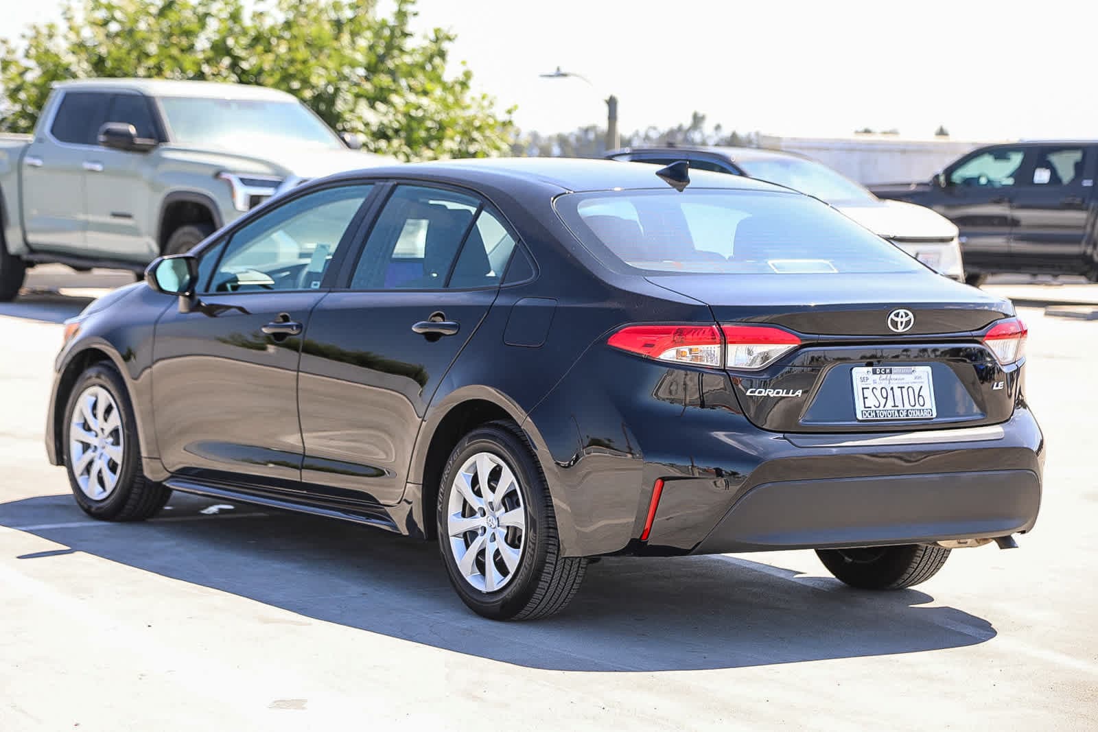 Thumbnail: 2025 Toyota Corolla - 8