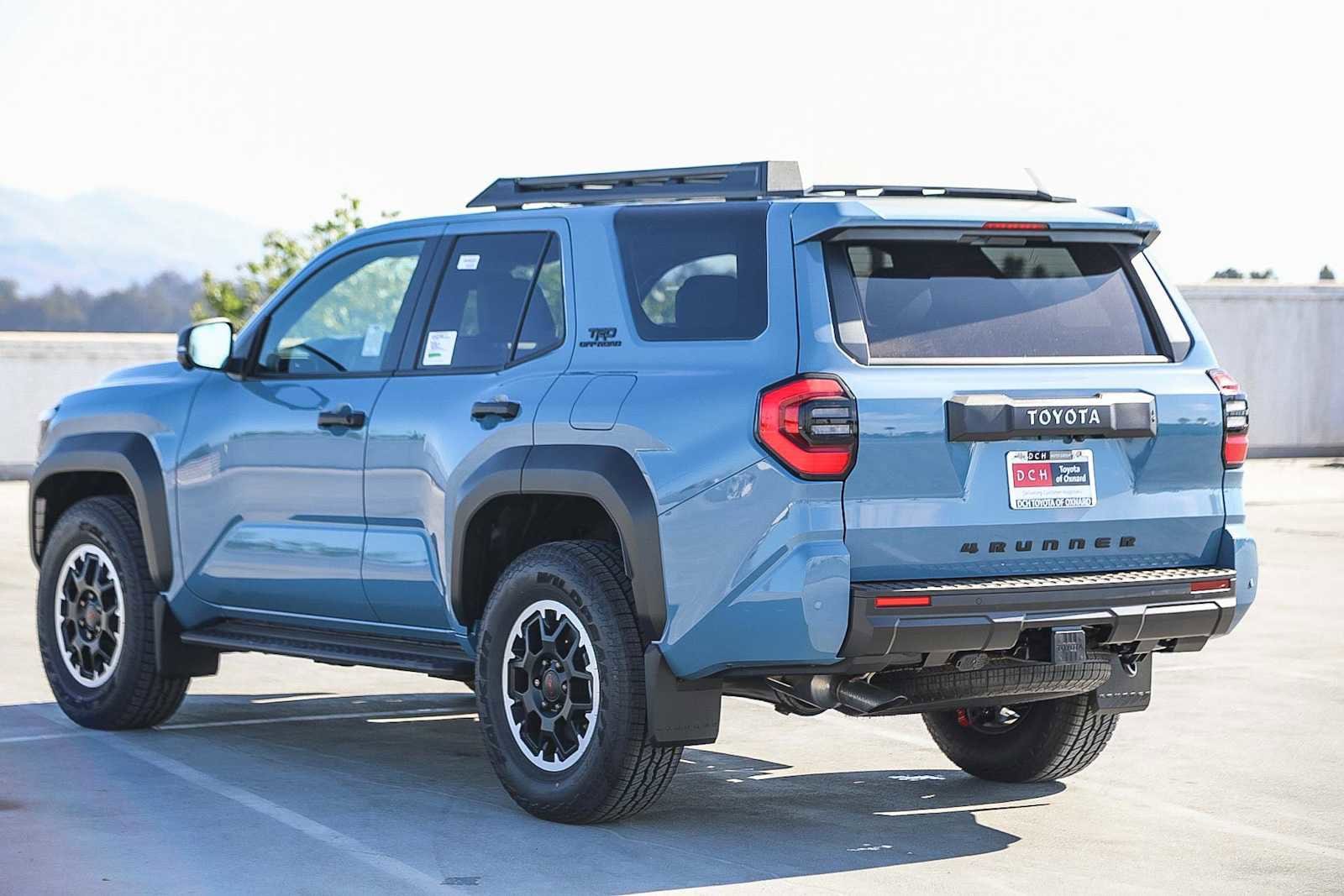 Thumbnail: 2025 Toyota 4Runner - 6