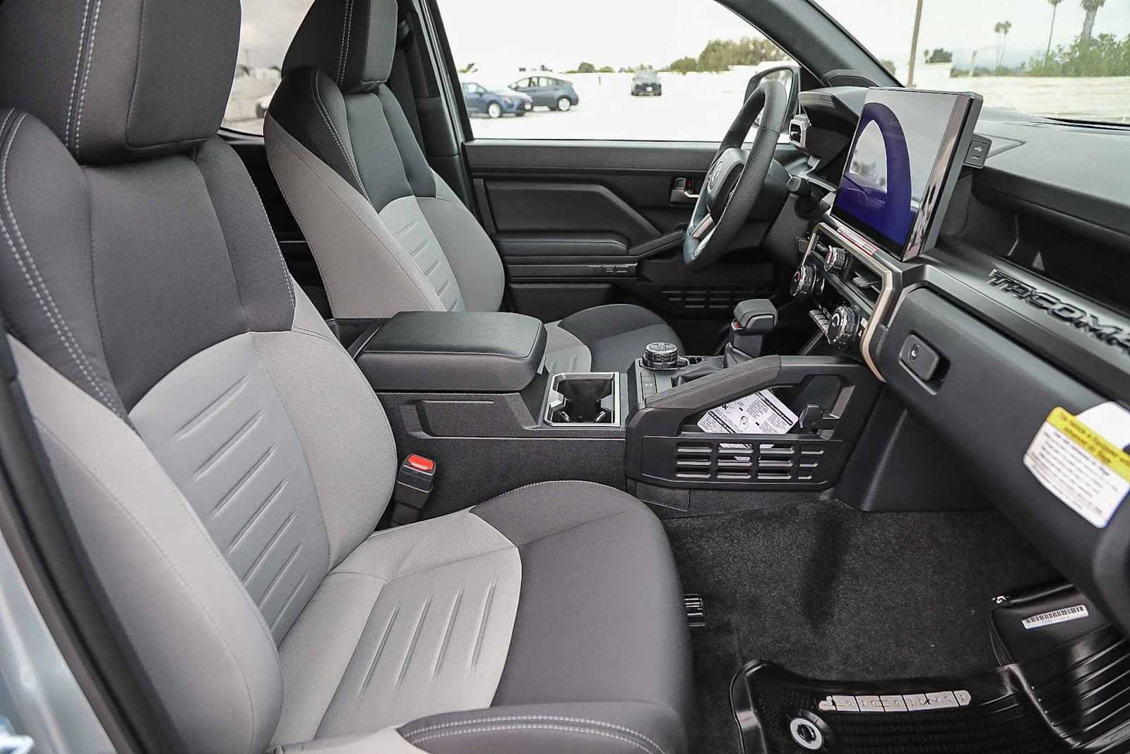 Thumbnail: 2025 Toyota Tacoma - 15