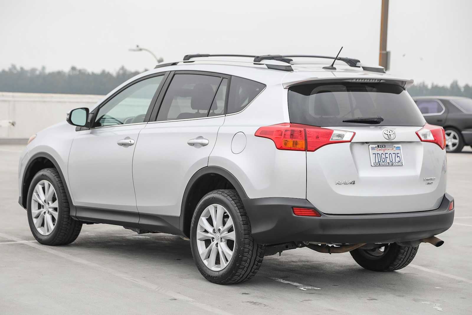 Thumbnail: 2013 Toyota RAV4 - 6