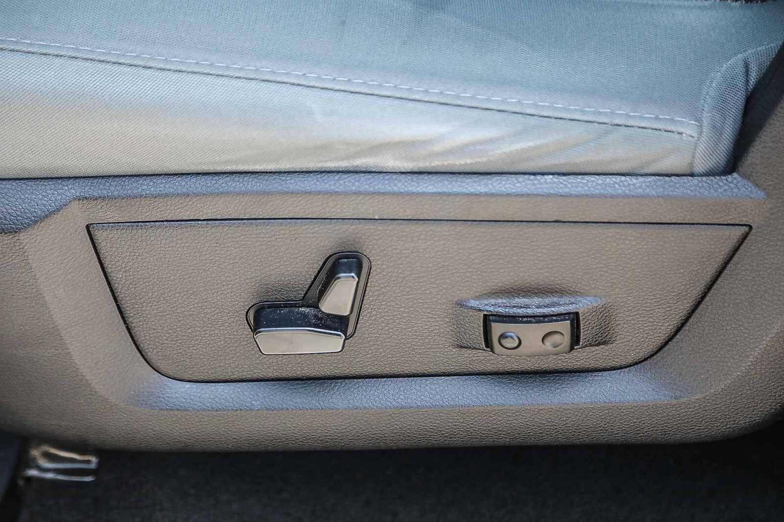 Thumbnail: 2015 RAM 1500 - 19