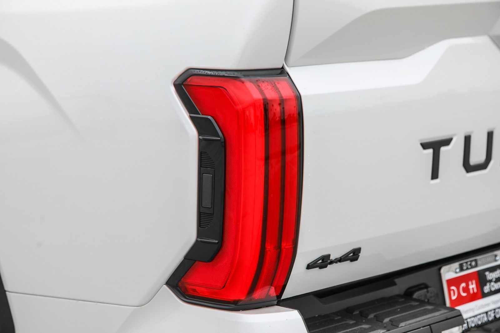 2025 Toyota Tundra i-FORCE MAX Limited Wind Chill Pearl