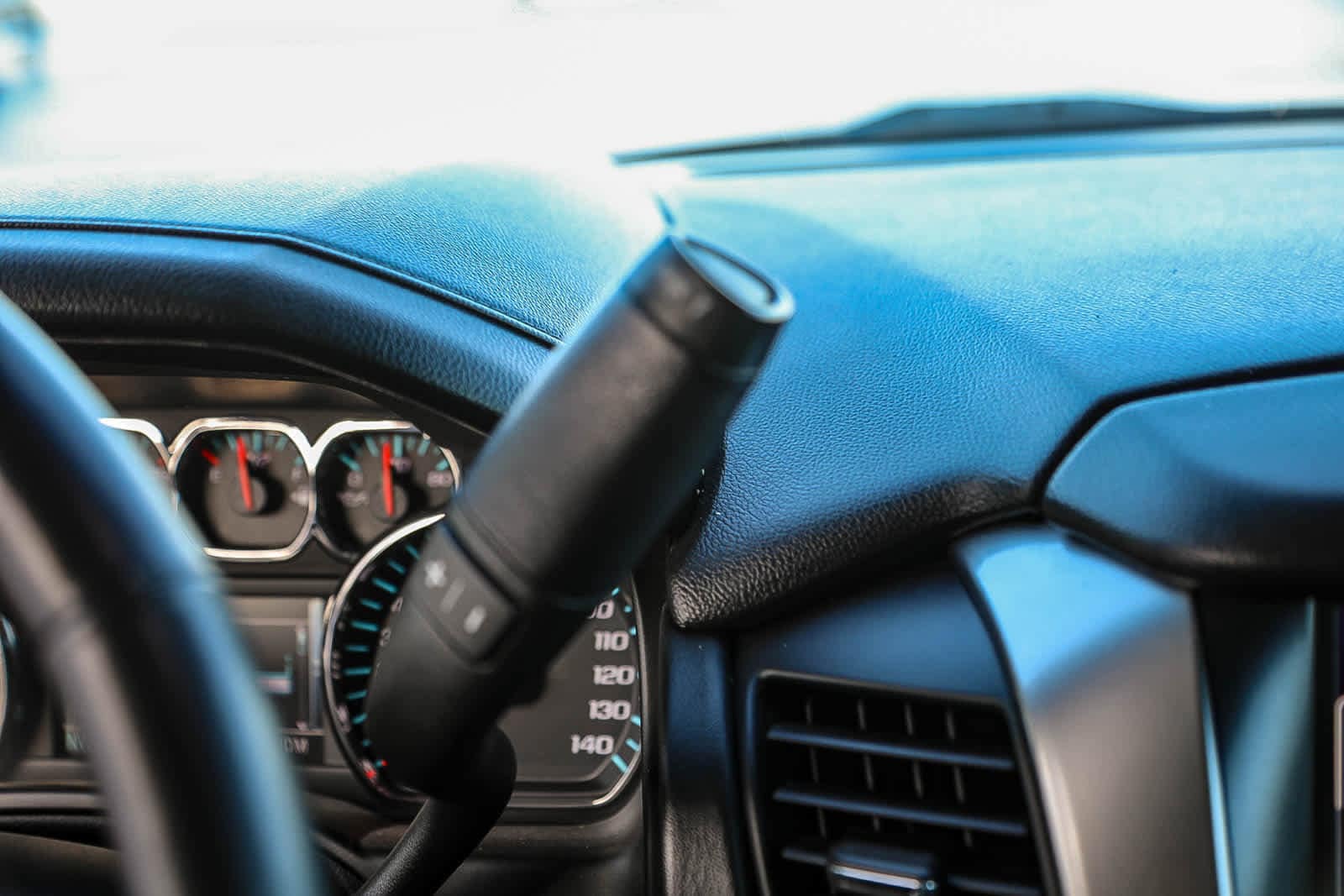 Thumbnail: 2015 Chevrolet Suburban - 20