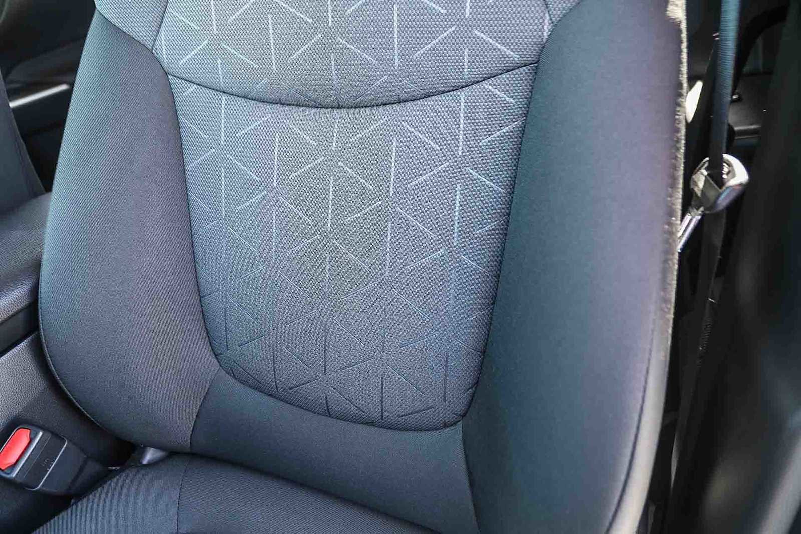 Thumbnail: 2025 Toyota RAV4 - 23