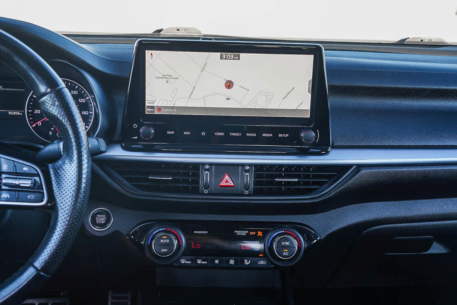 Thumbnail: 2022 Kia Forte - 14