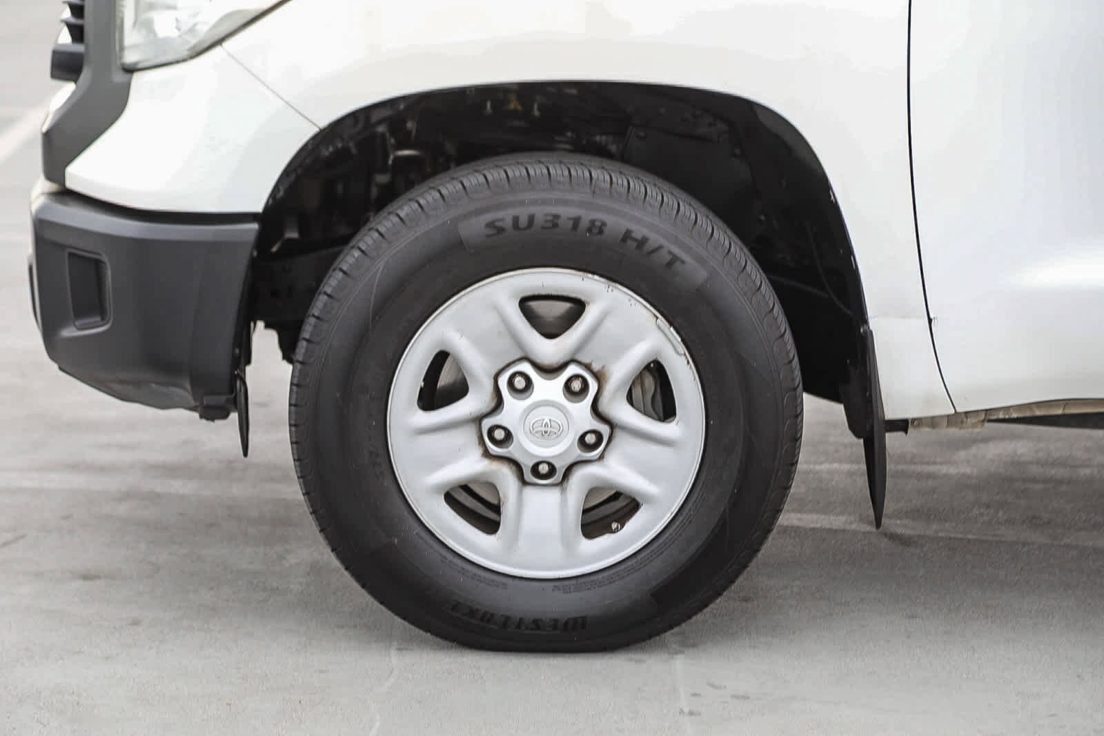 Thumbnail: 2016 Toyota Tundra - 10