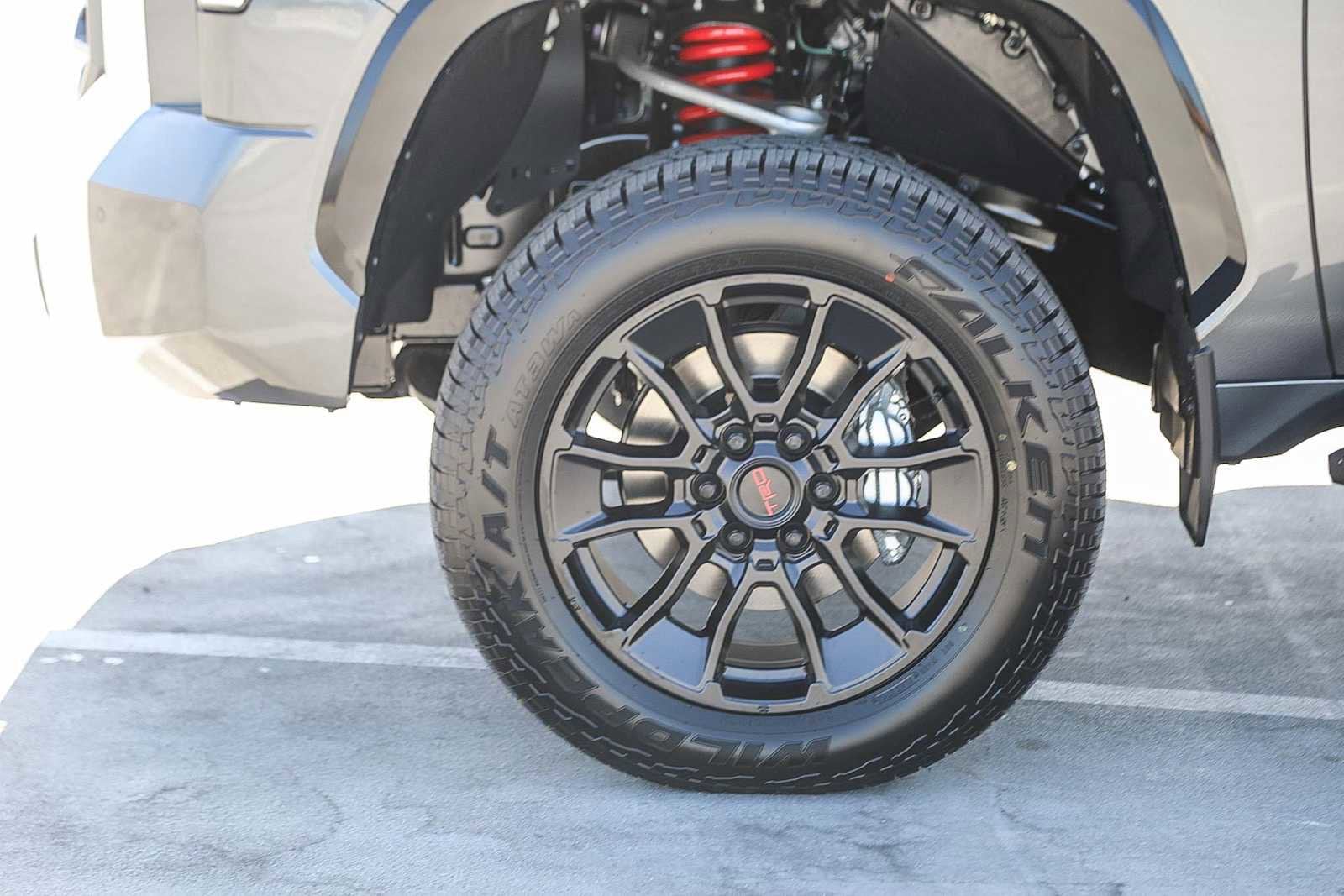 Thumbnail: 2025 Toyota Tundra - 9