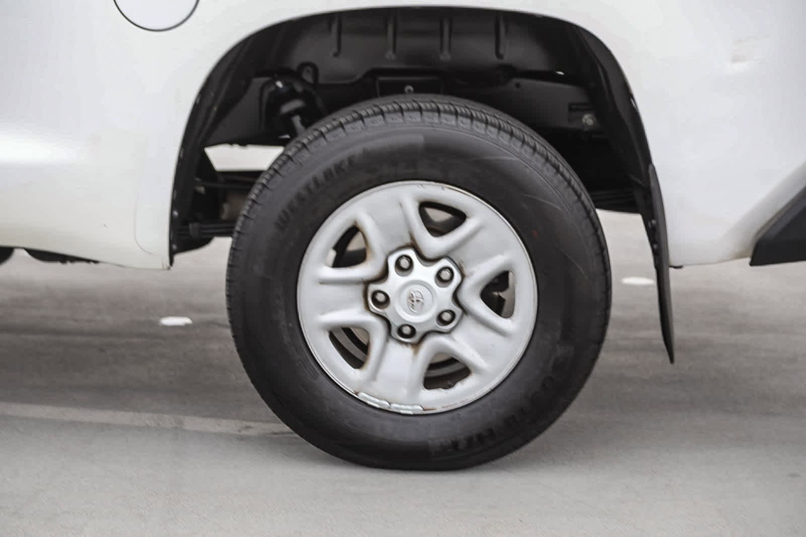 Thumbnail: 2016 Toyota Tundra - 11