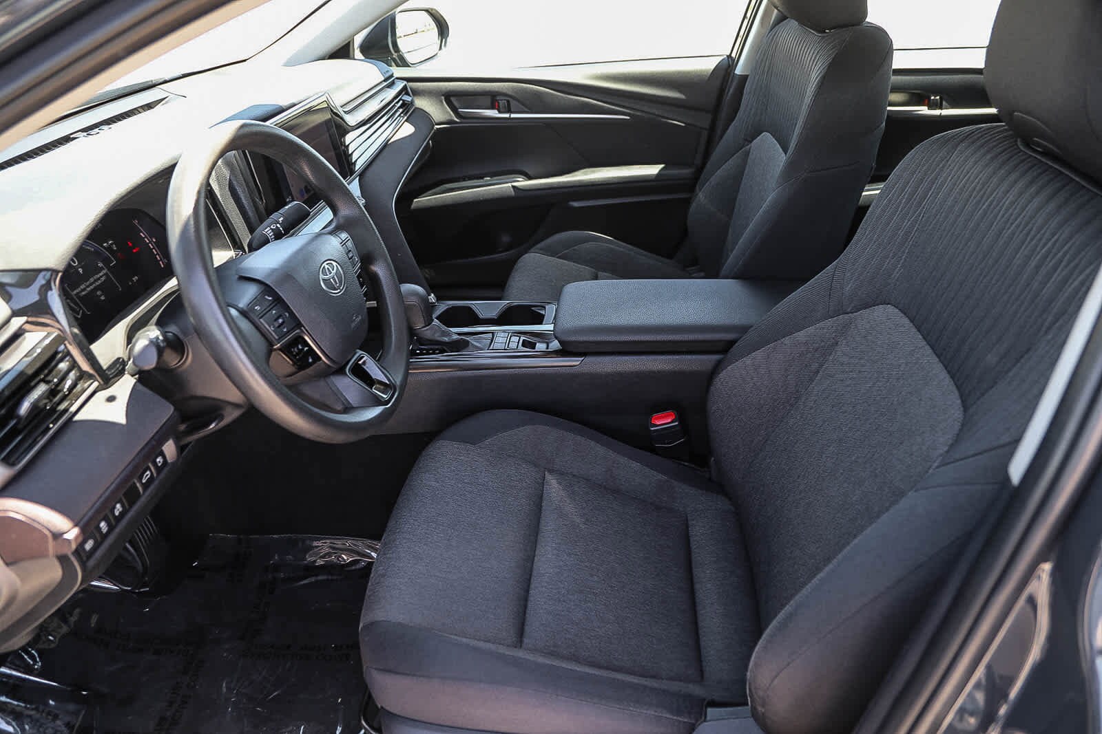 Thumbnail: 2025 Toyota Camry - 18