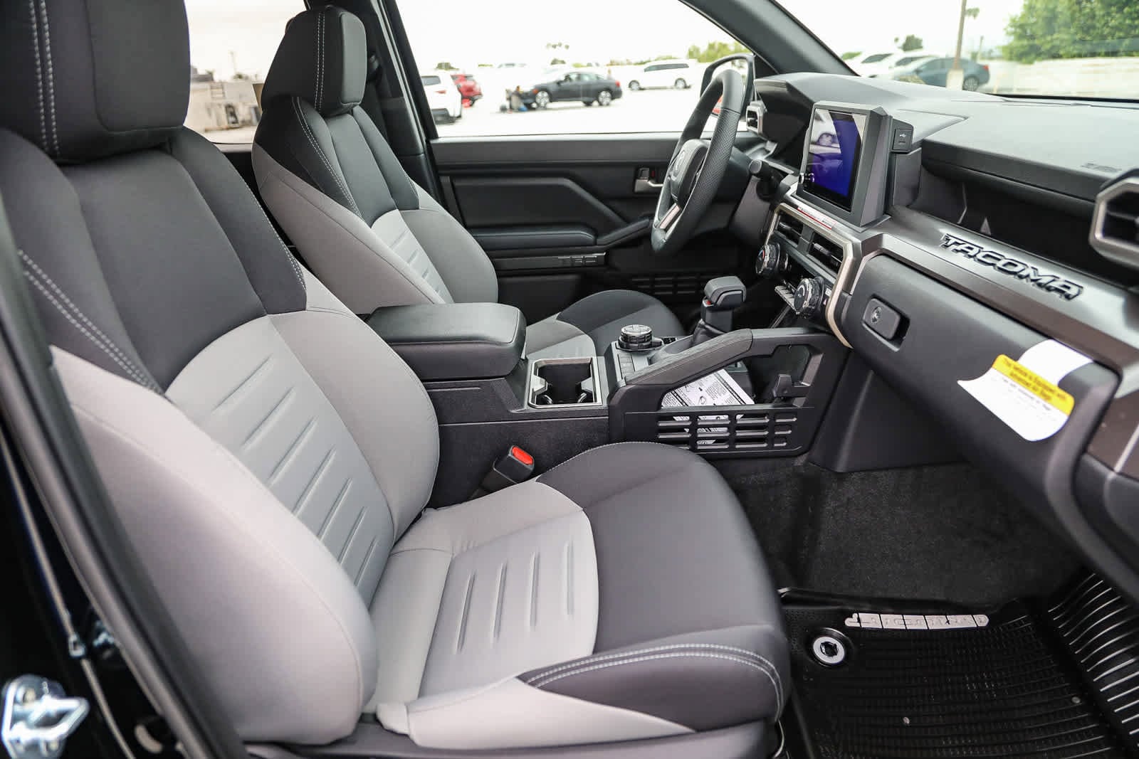 2025 Toyota Tacoma TRD Off-Road 17