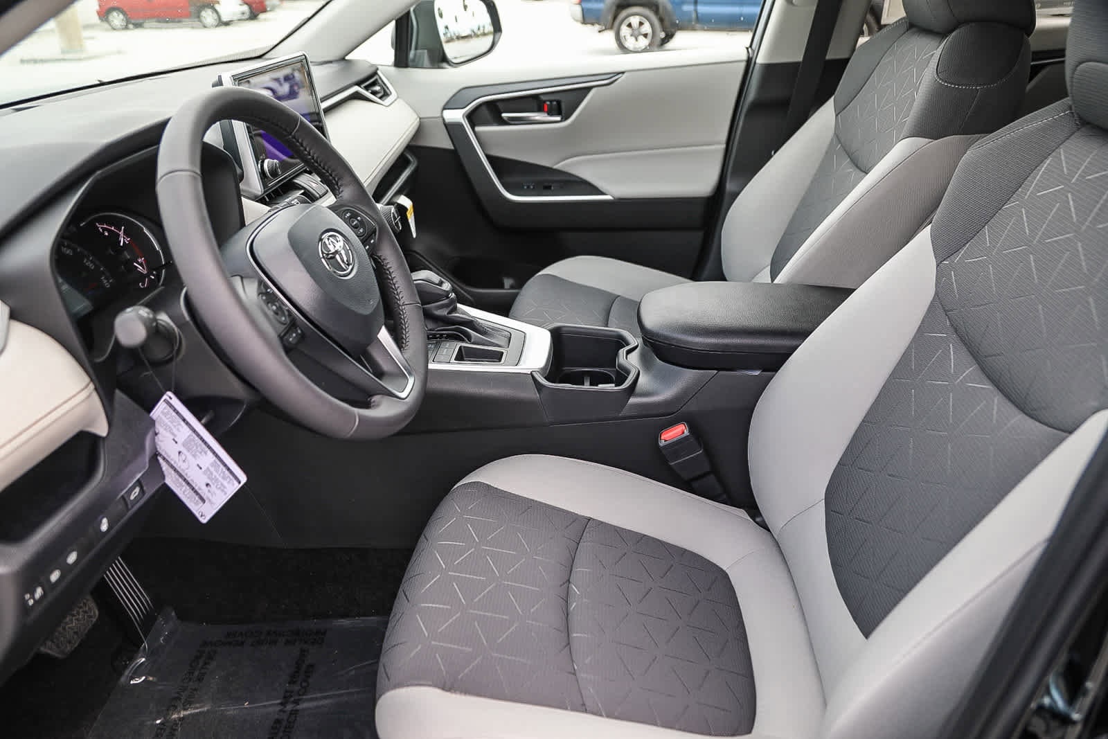 Thumbnail: 2025 Toyota RAV4 - 19