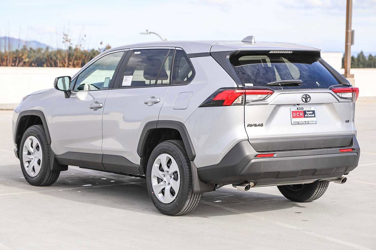 Thumbnail: 2025 Toyota RAV4 - 7