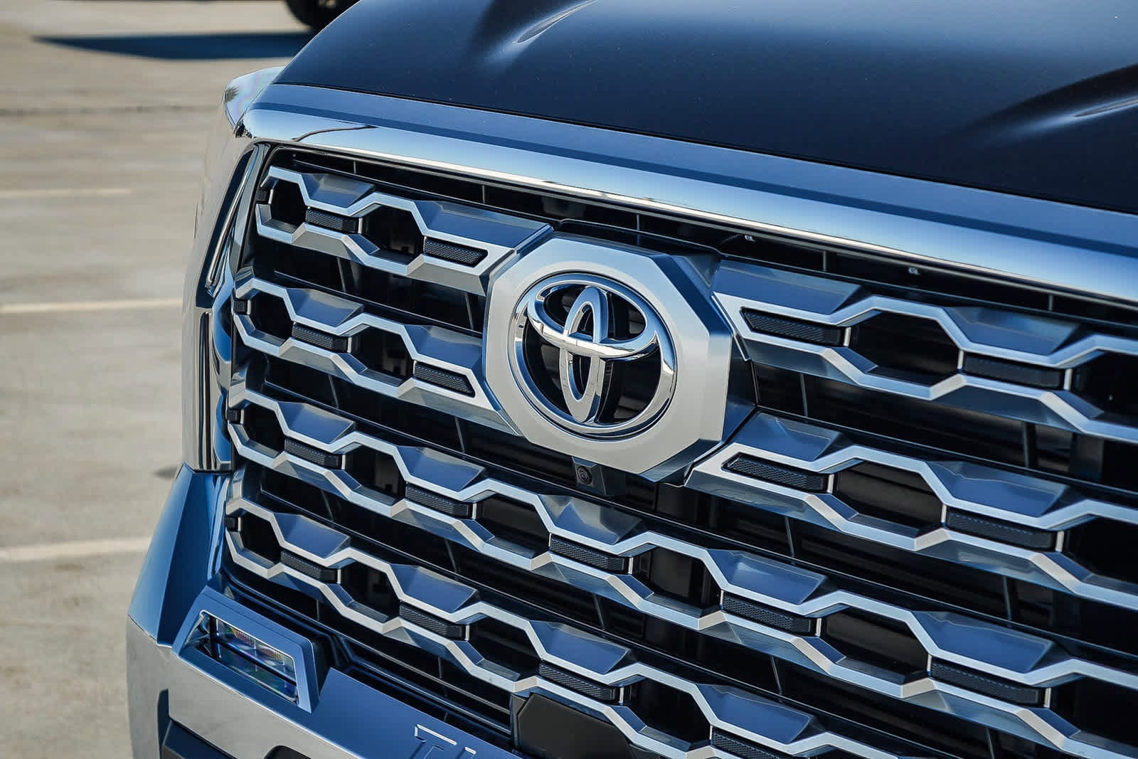 Thumbnail: 2026 Toyota Tundra - 10