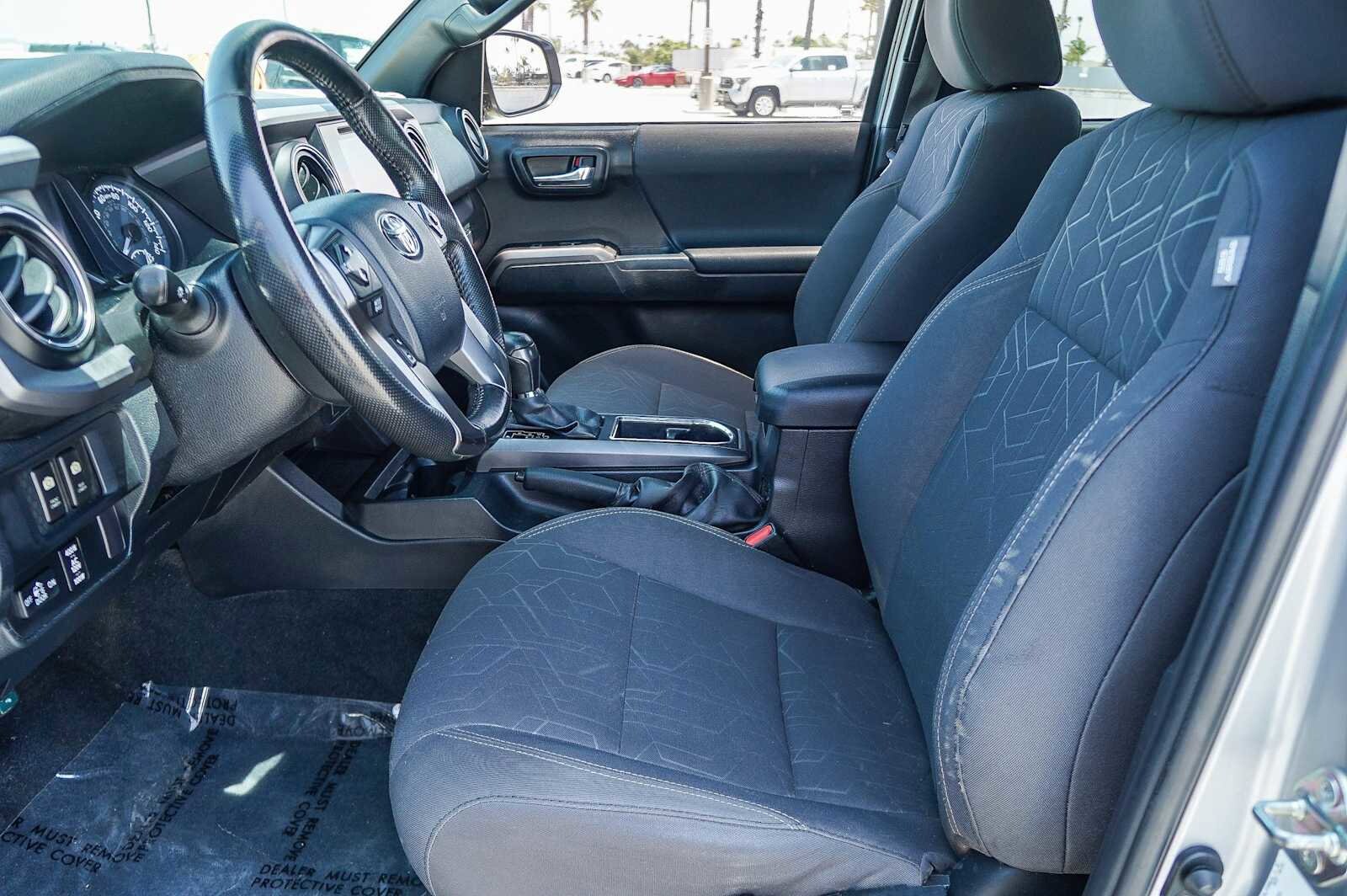 2016 Toyota Tacoma TRD Off-Road 19