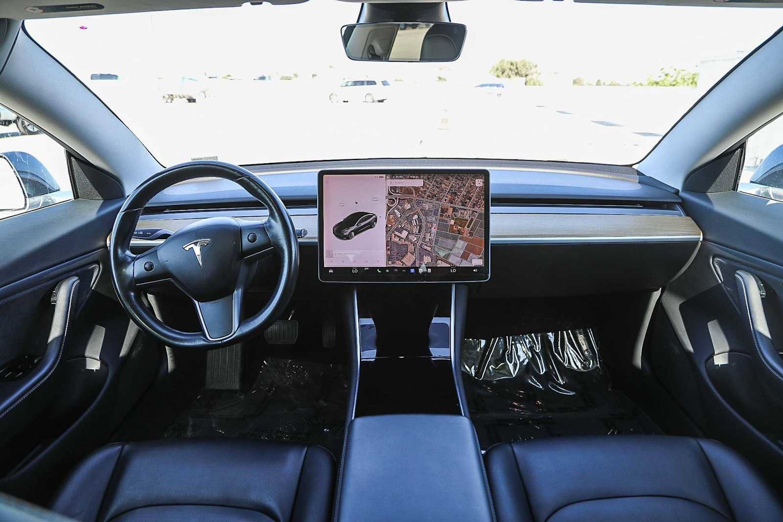Thumbnail: 2018 Tesla Model 3 - 11