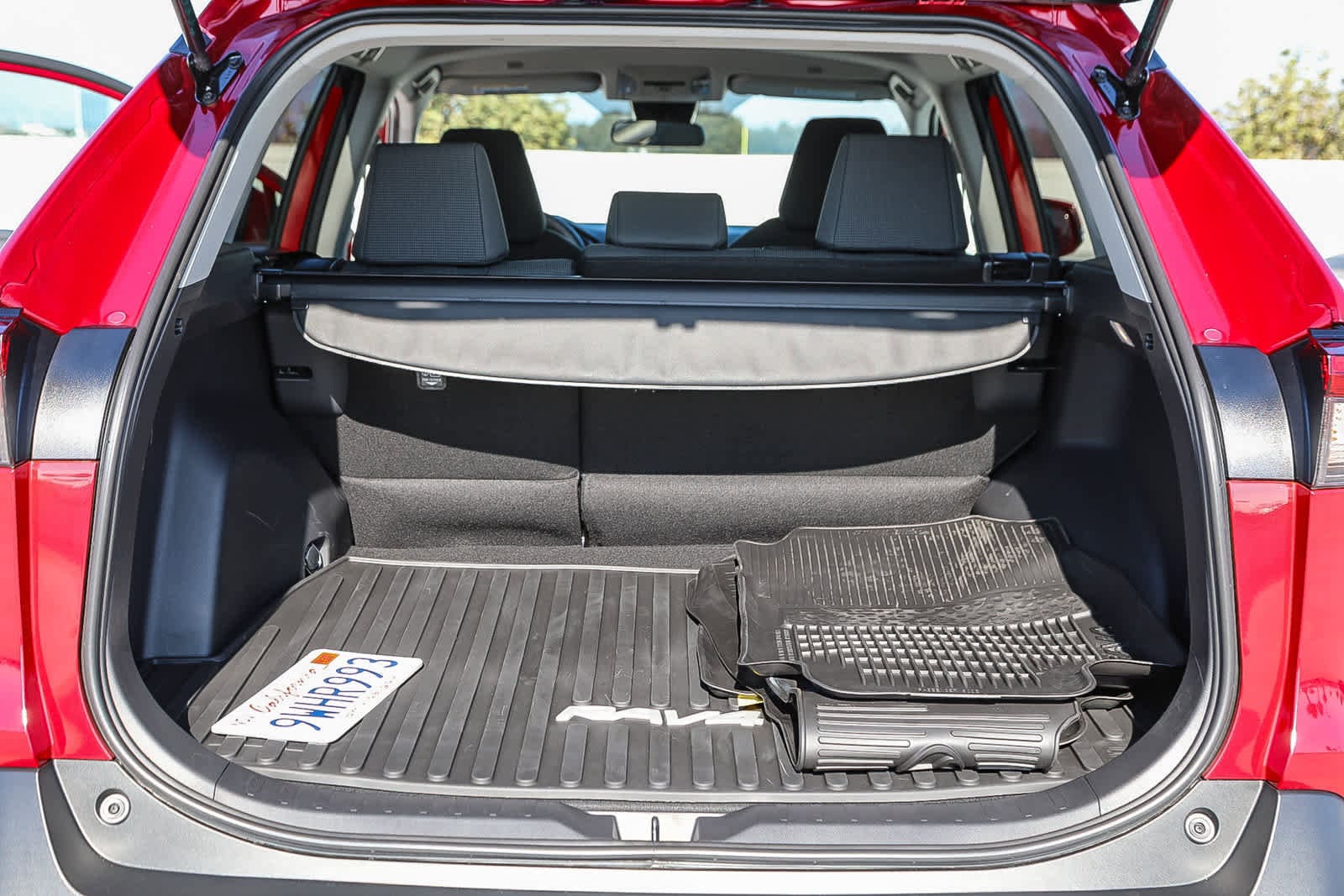 Thumbnail: 2025 Toyota RAV4 - 25