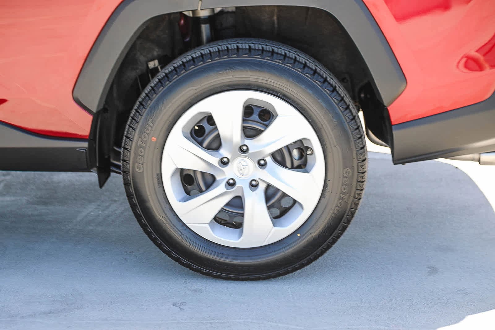 Thumbnail: 2025 Toyota RAV4 - 12