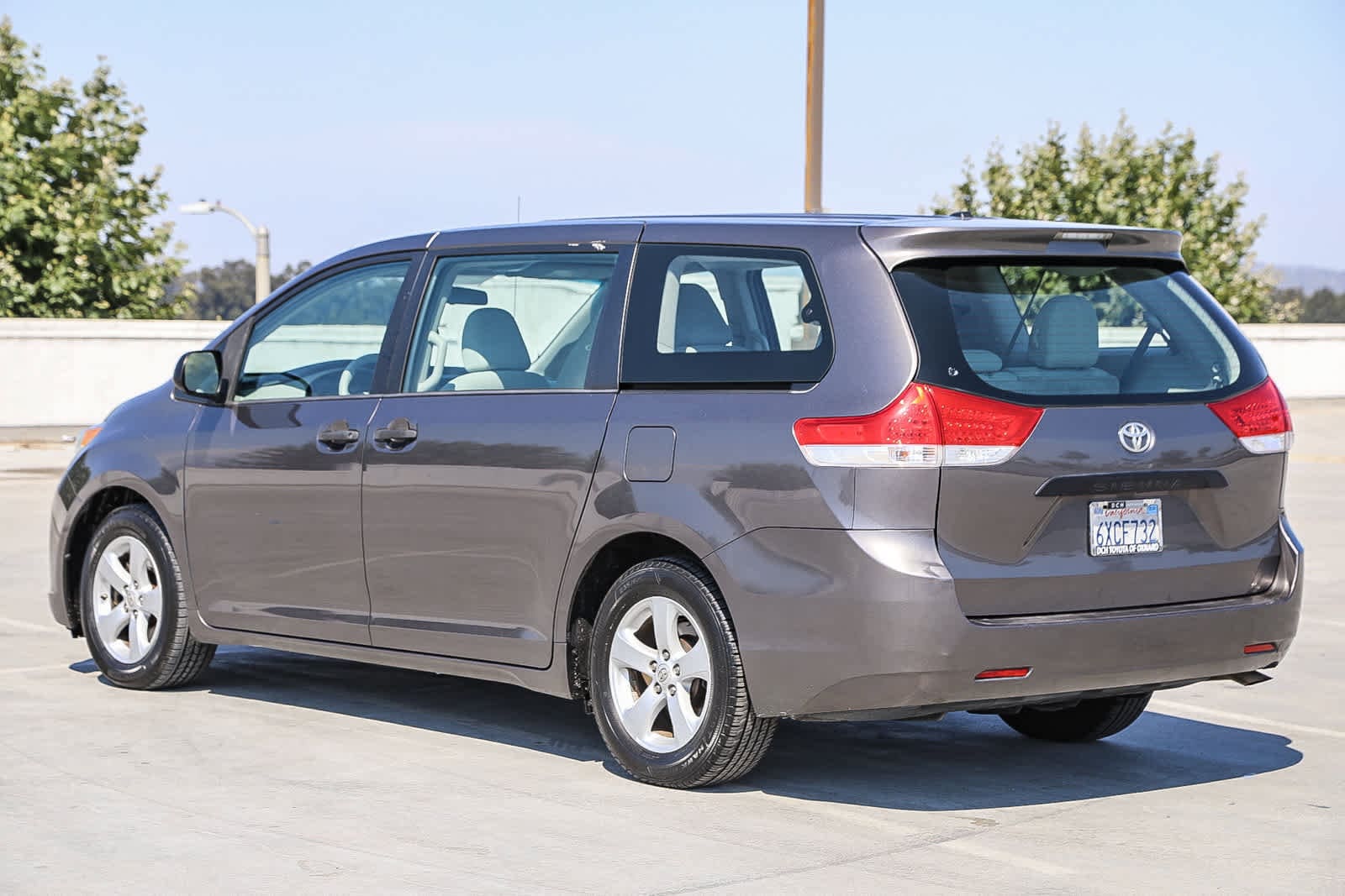 2012 Toyota Sienna SE 6