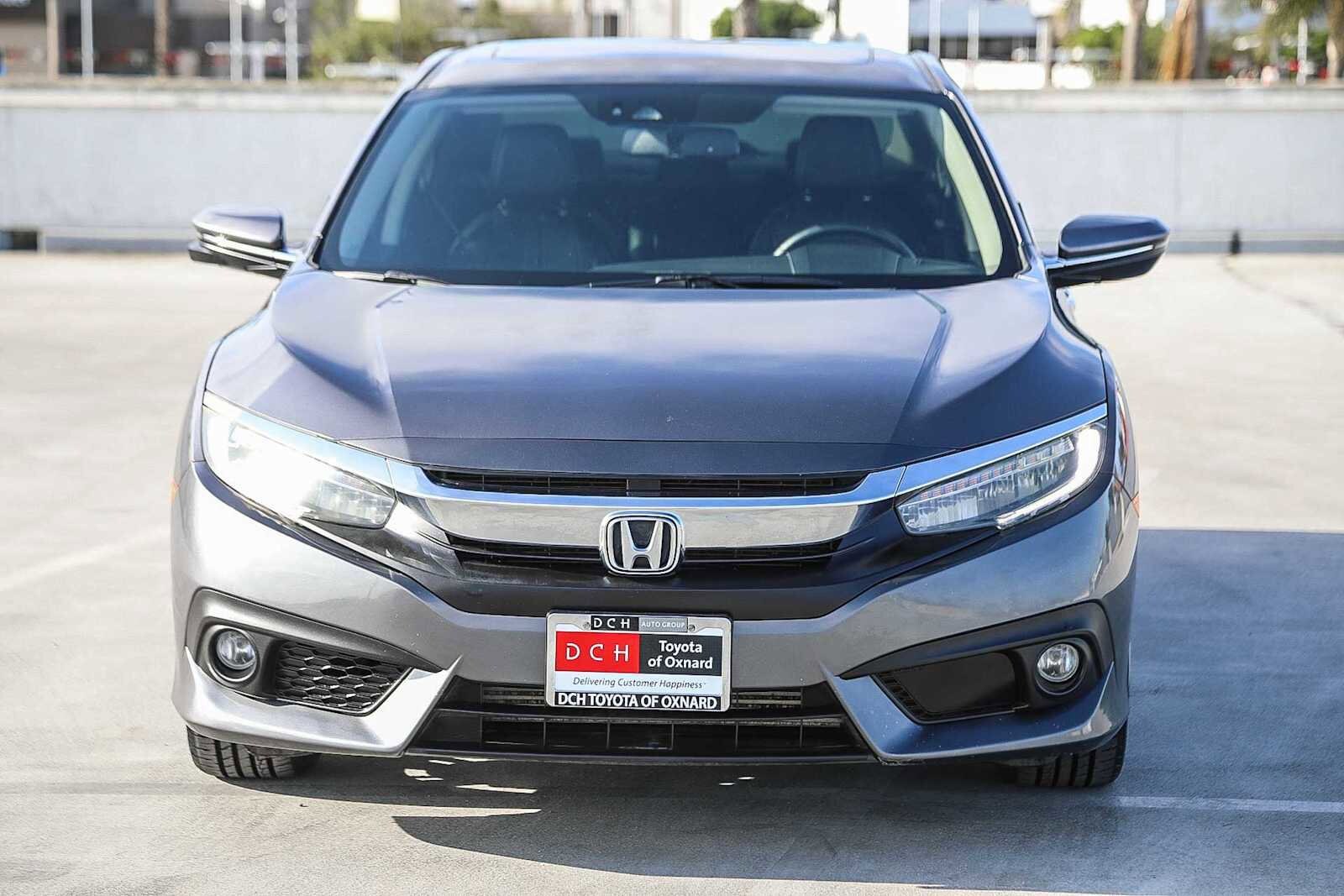 2017 Honda Civic Touring photo 2