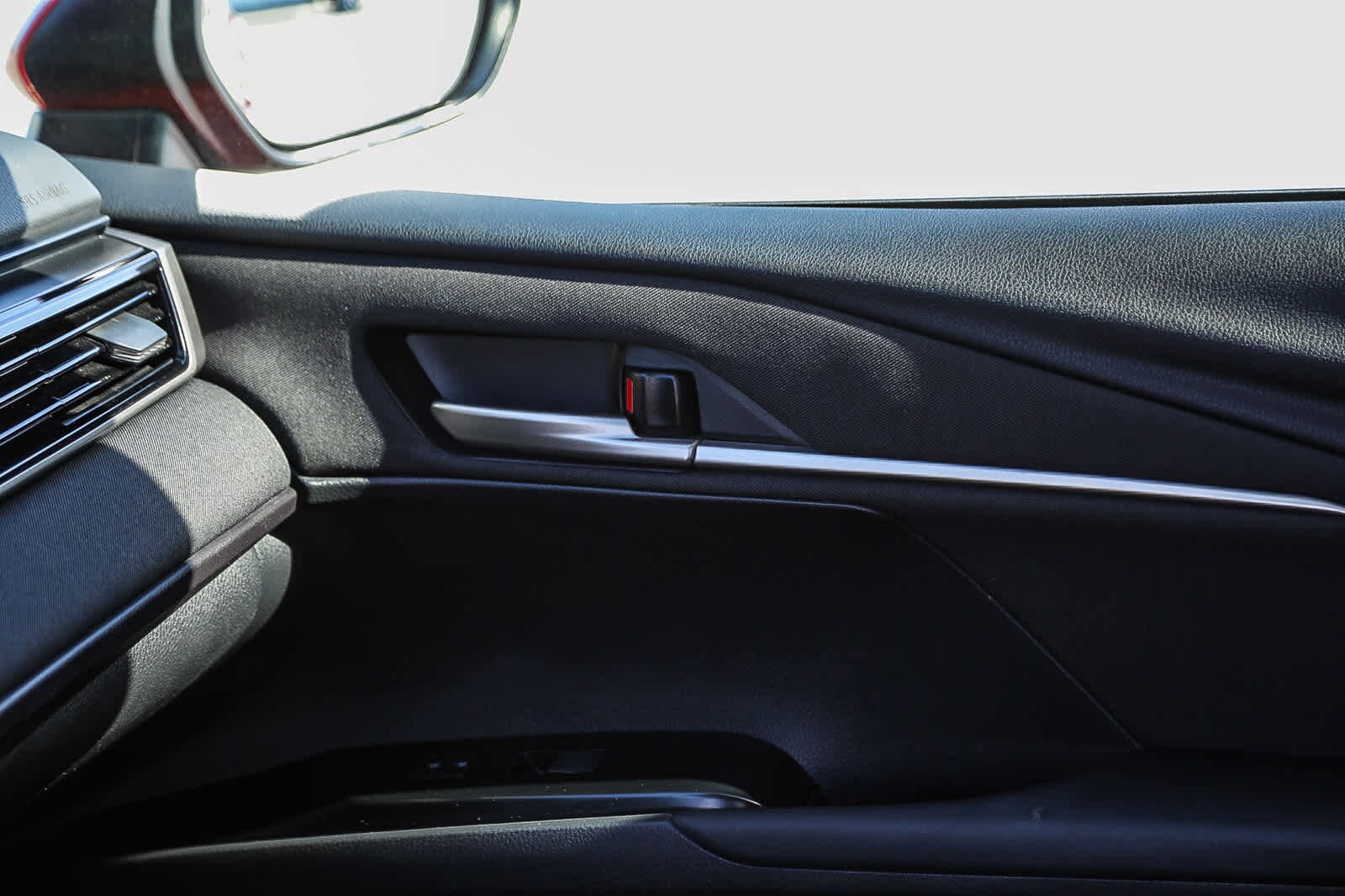 Thumbnail: 2025 Toyota Camry - 22