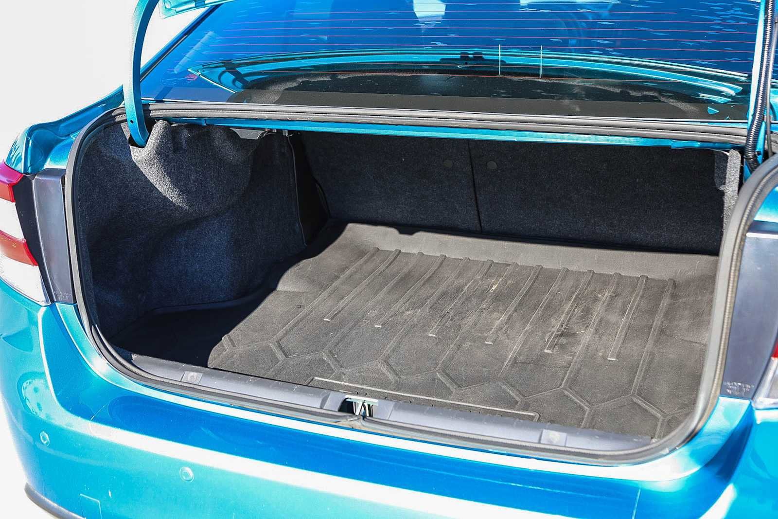 Thumbnail: 2017 Subaru Impreza - 25