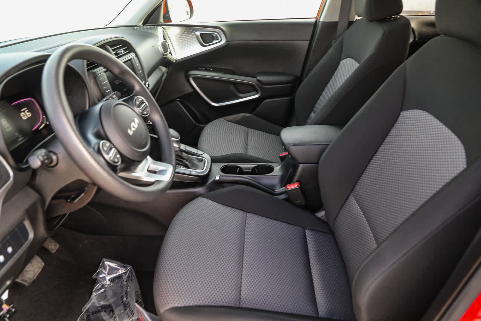 Thumbnail: 2024 Kia Soul - 16