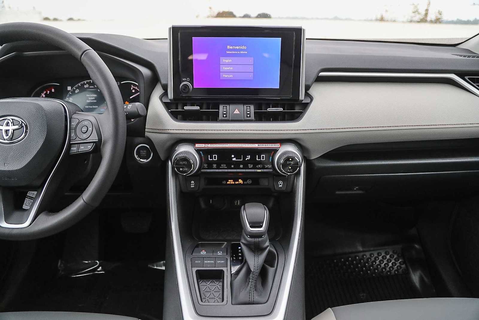 Thumbnail: 2025 Toyota RAV4 - 15