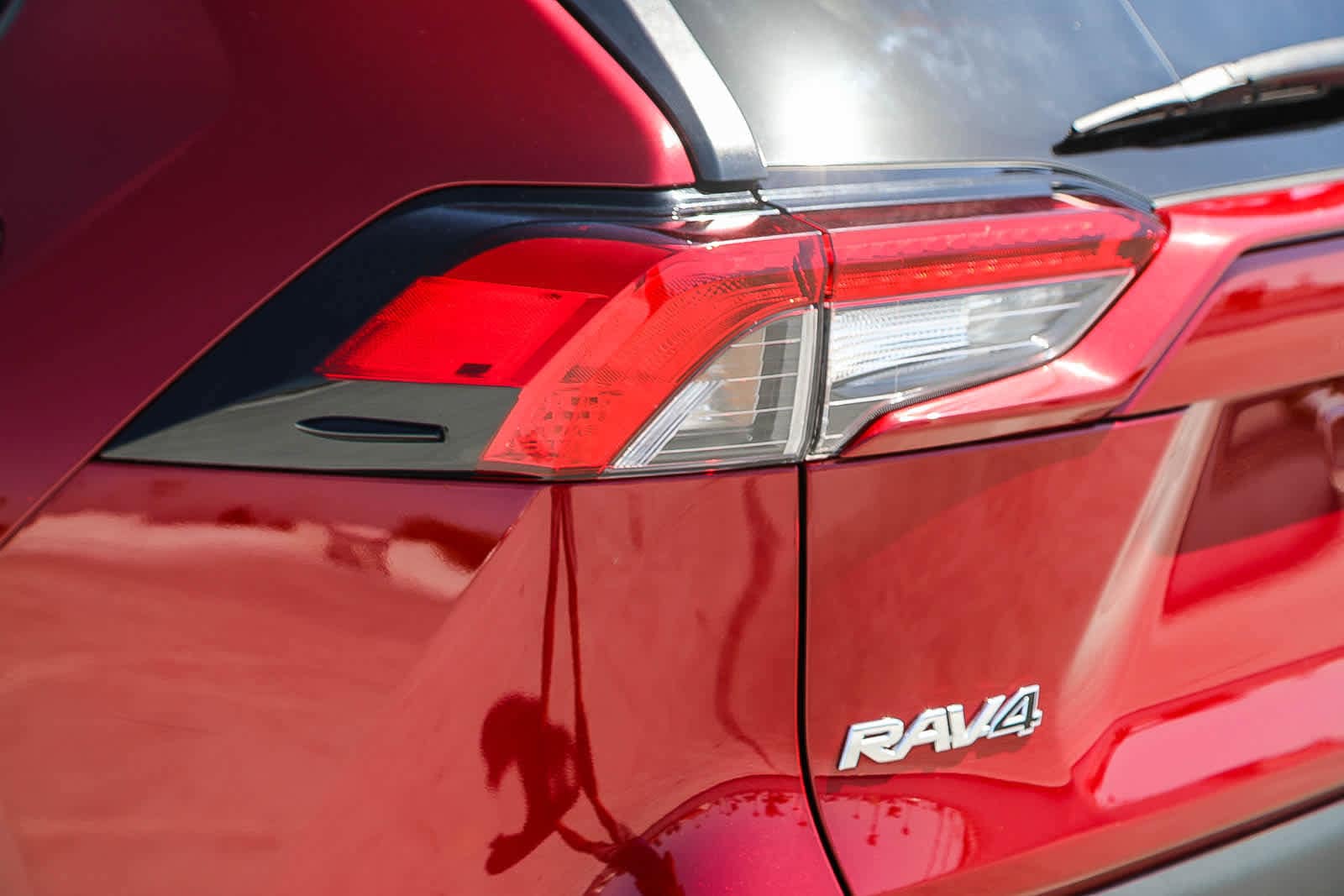 Thumbnail: 2025 Toyota RAV4 - 10