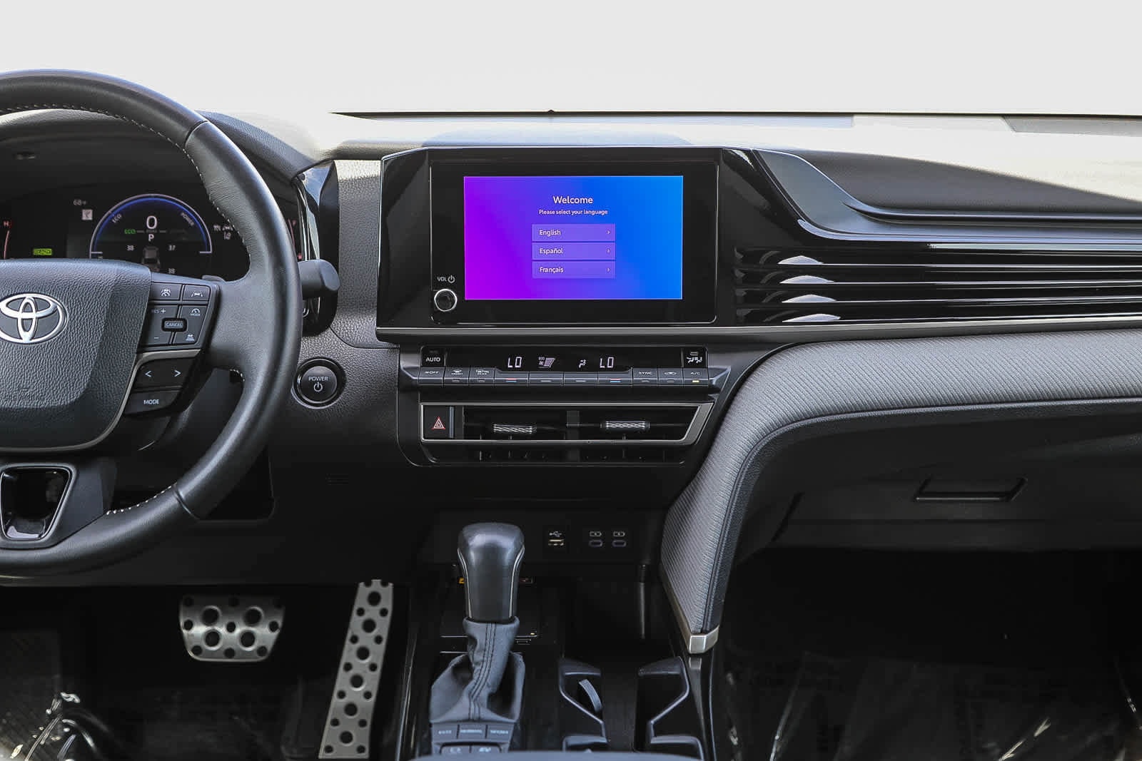 Thumbnail: 2025 Toyota Camry - 14