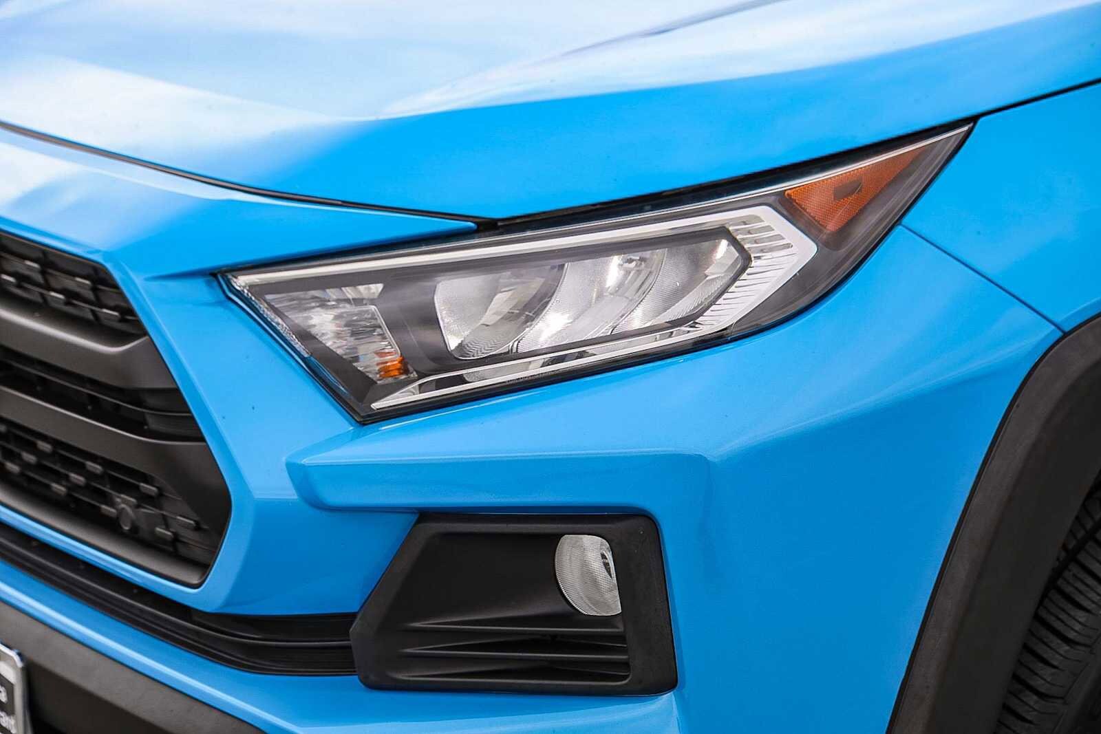Thumbnail: 2019 Toyota RAV4 - 7