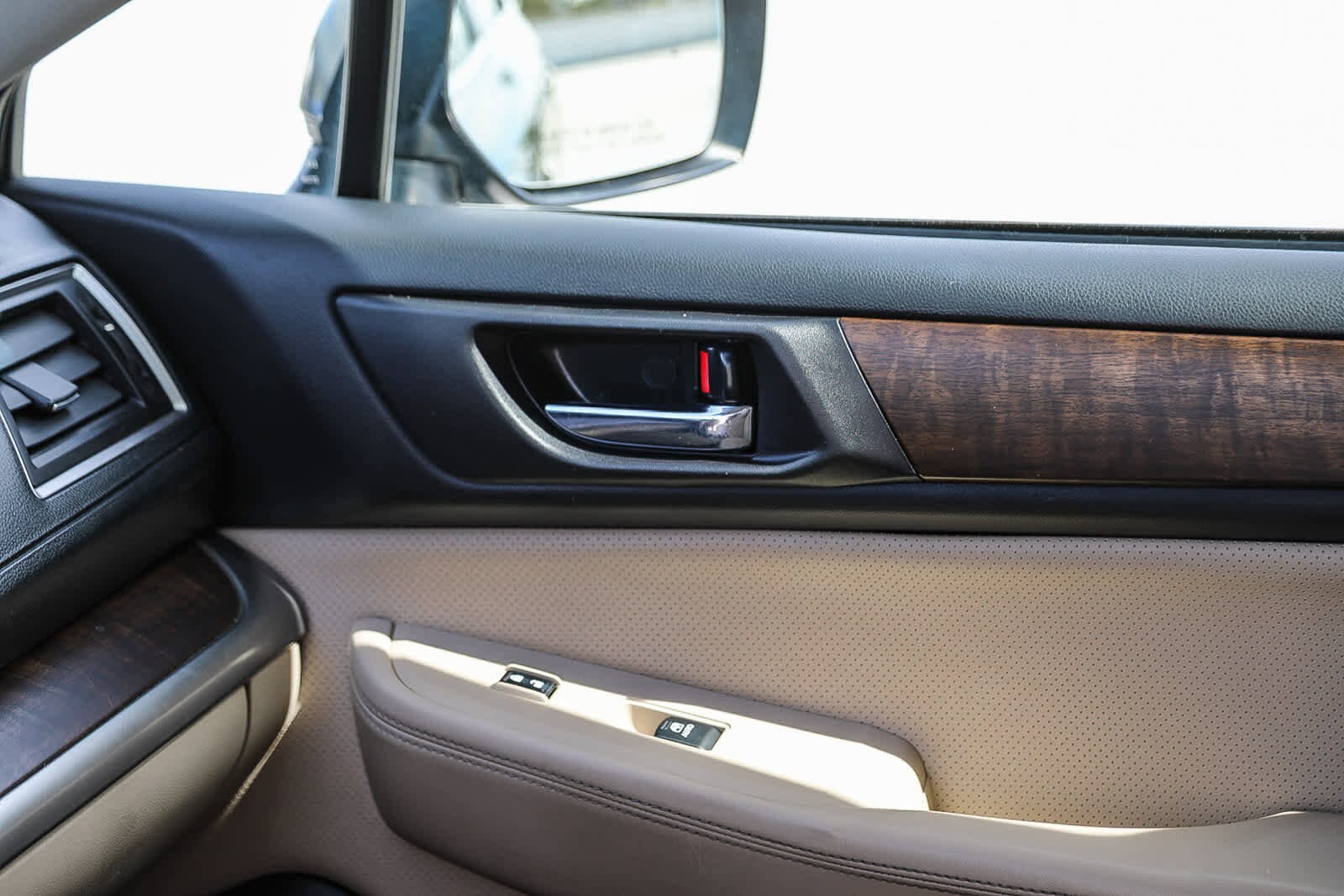 Thumbnail: 2017 Subaru Outback - 19