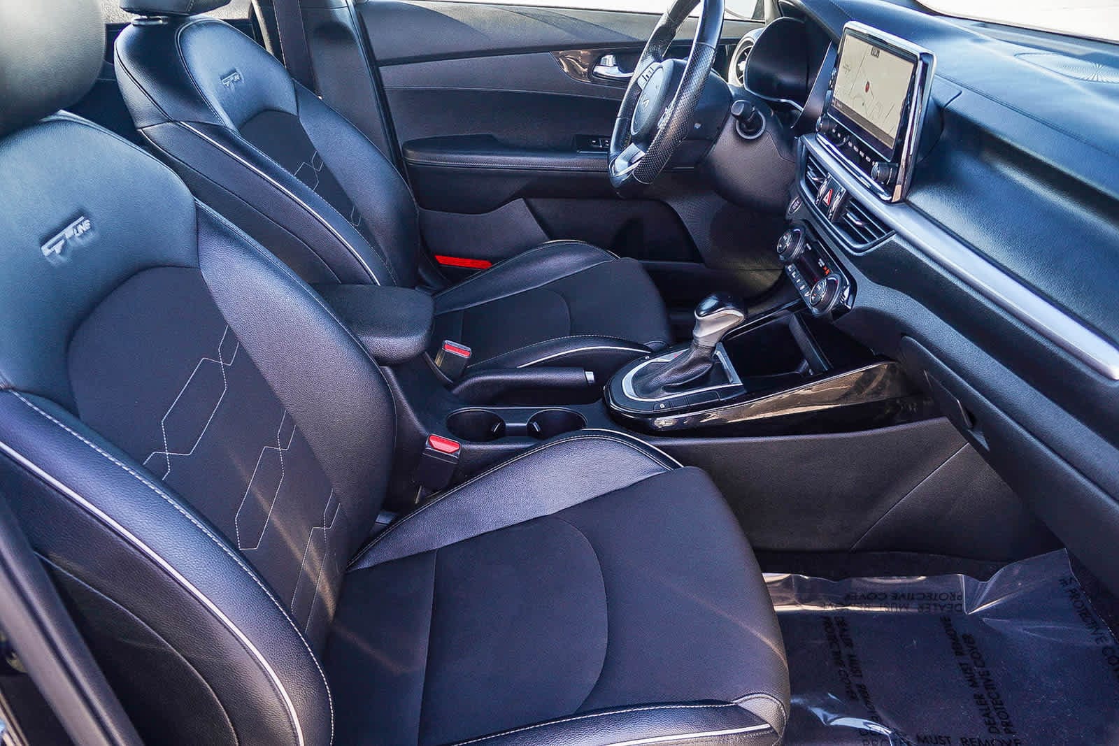 Thumbnail: 2022 Kia Forte - 19