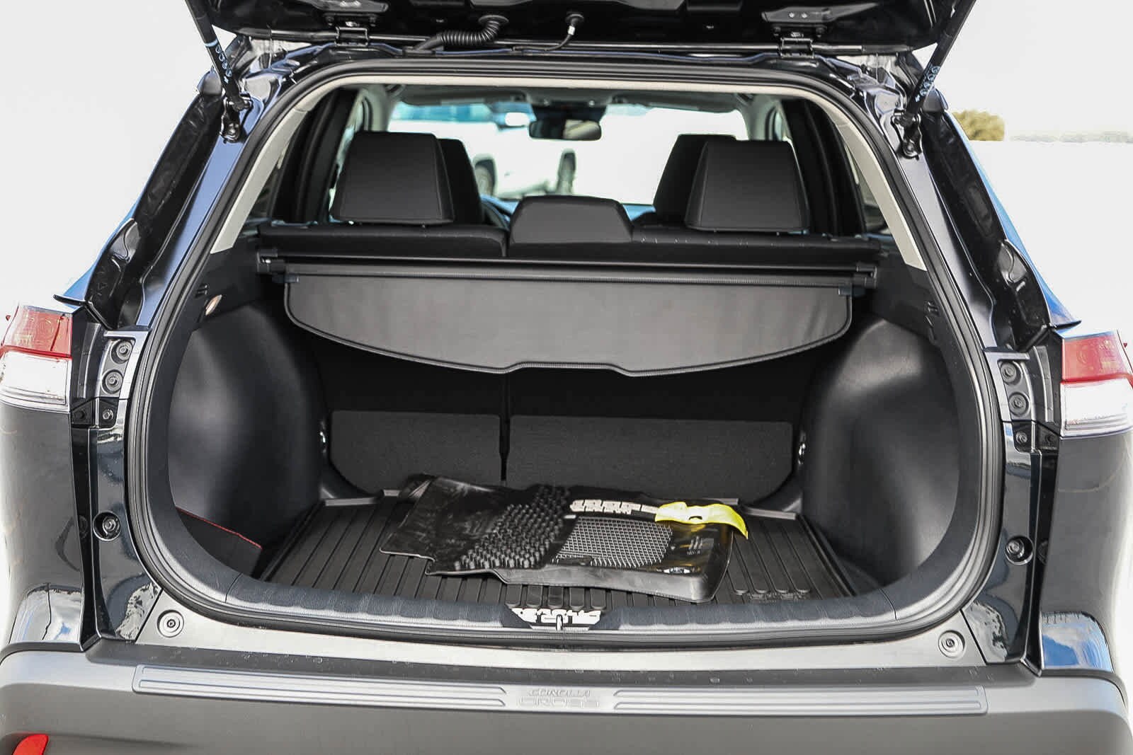 Thumbnail: 2026 Toyota Corolla Cross - 12