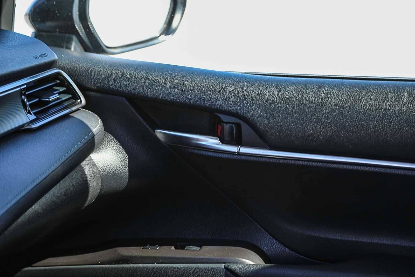 Thumbnail: 2022 Toyota Camry - 22