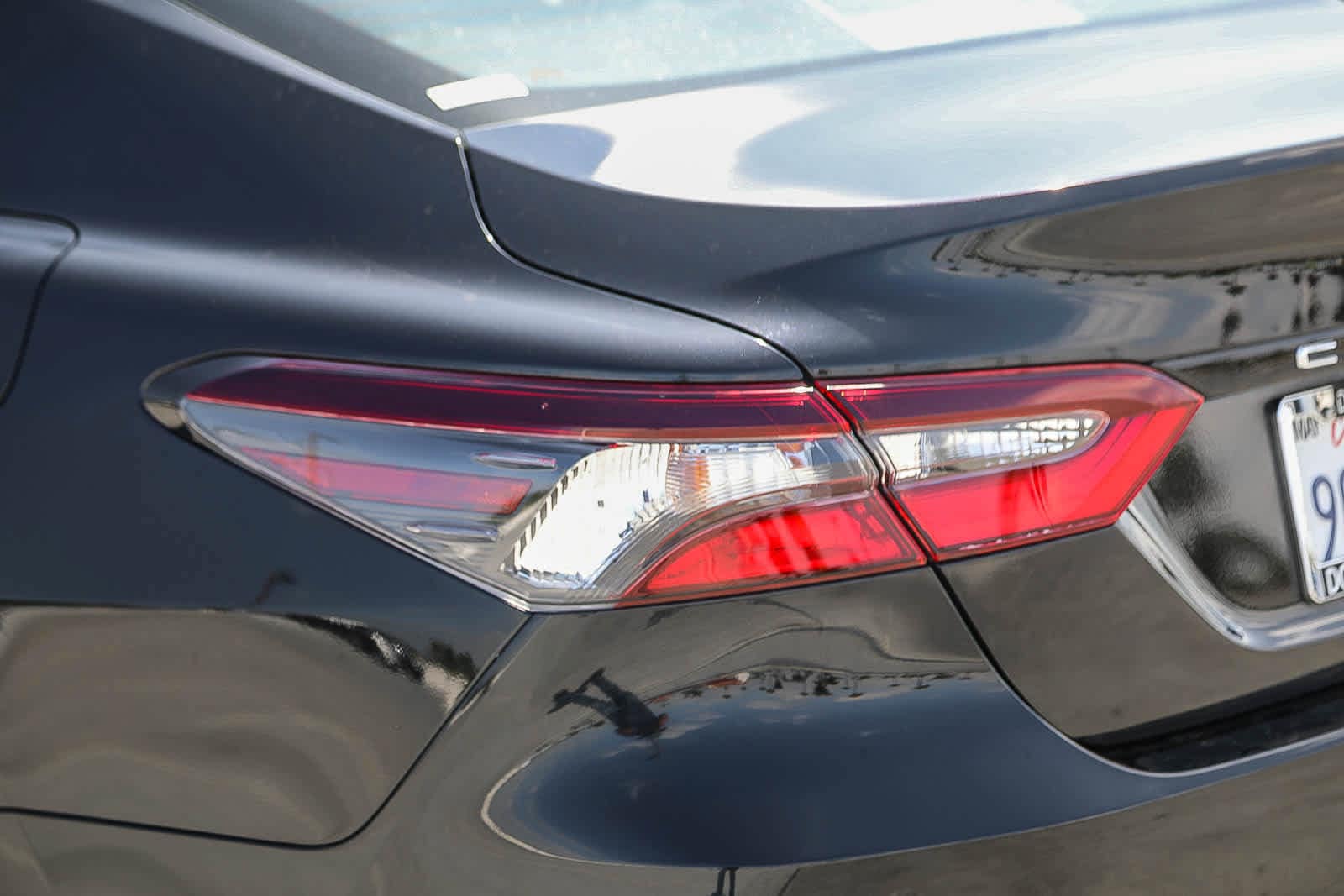 Thumbnail: 2023 Toyota Camry - 10