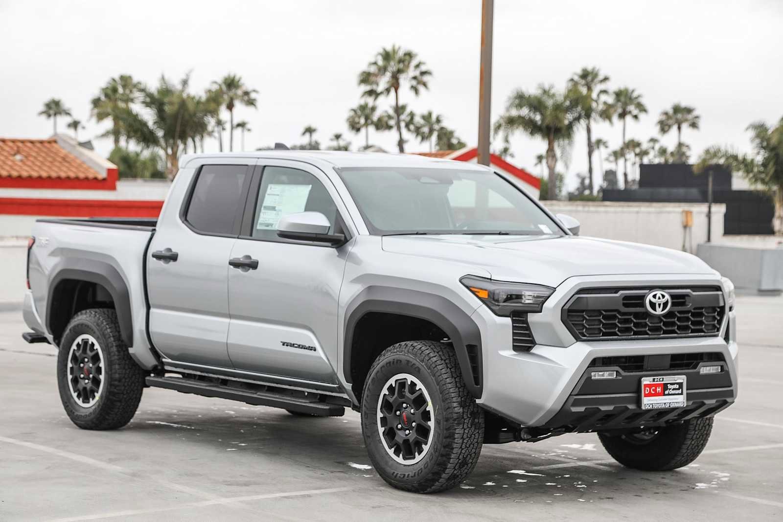 2025 Toyota Tacoma TRD Off-Road 3